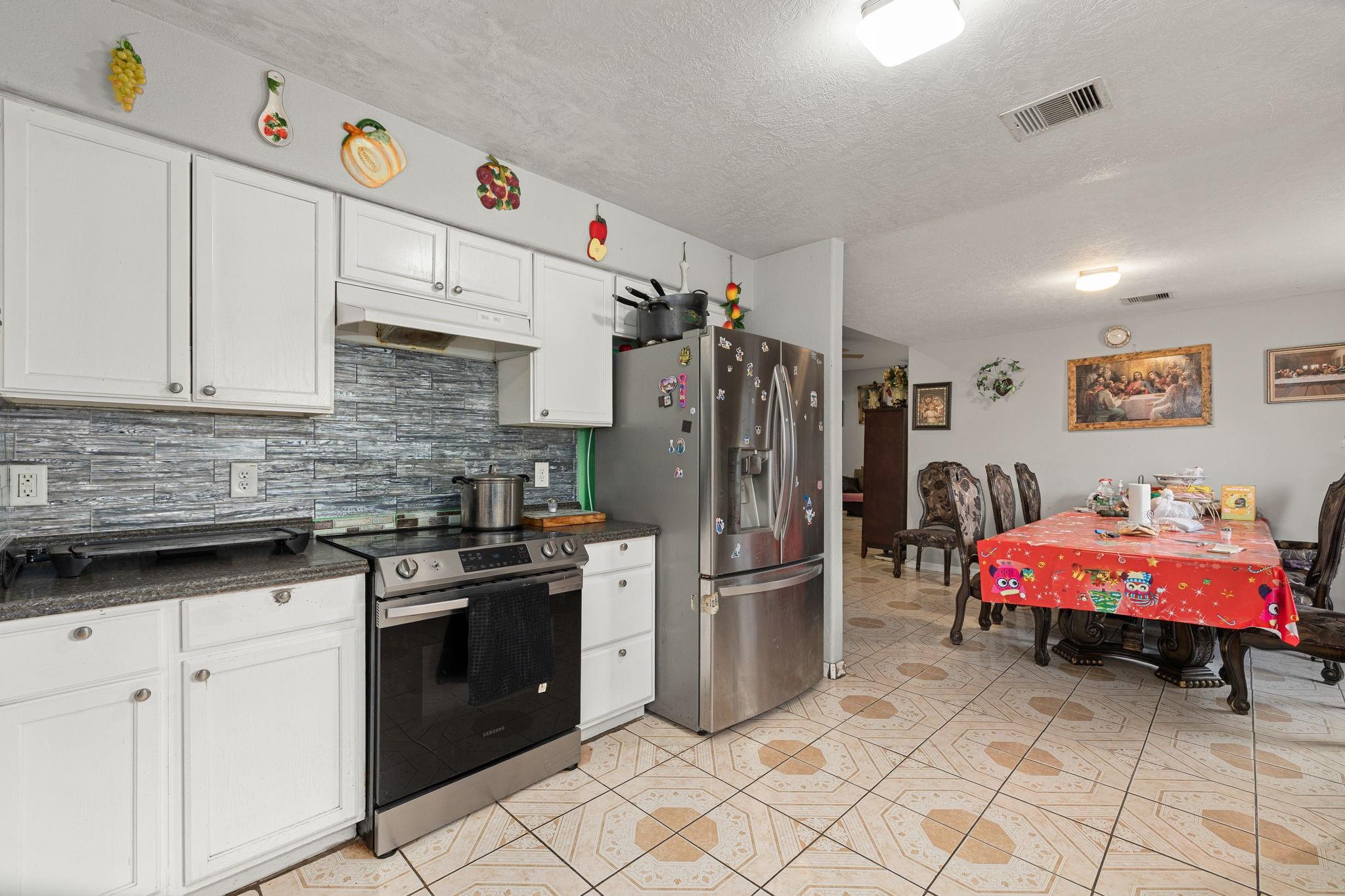 9708 Lockwood Drive