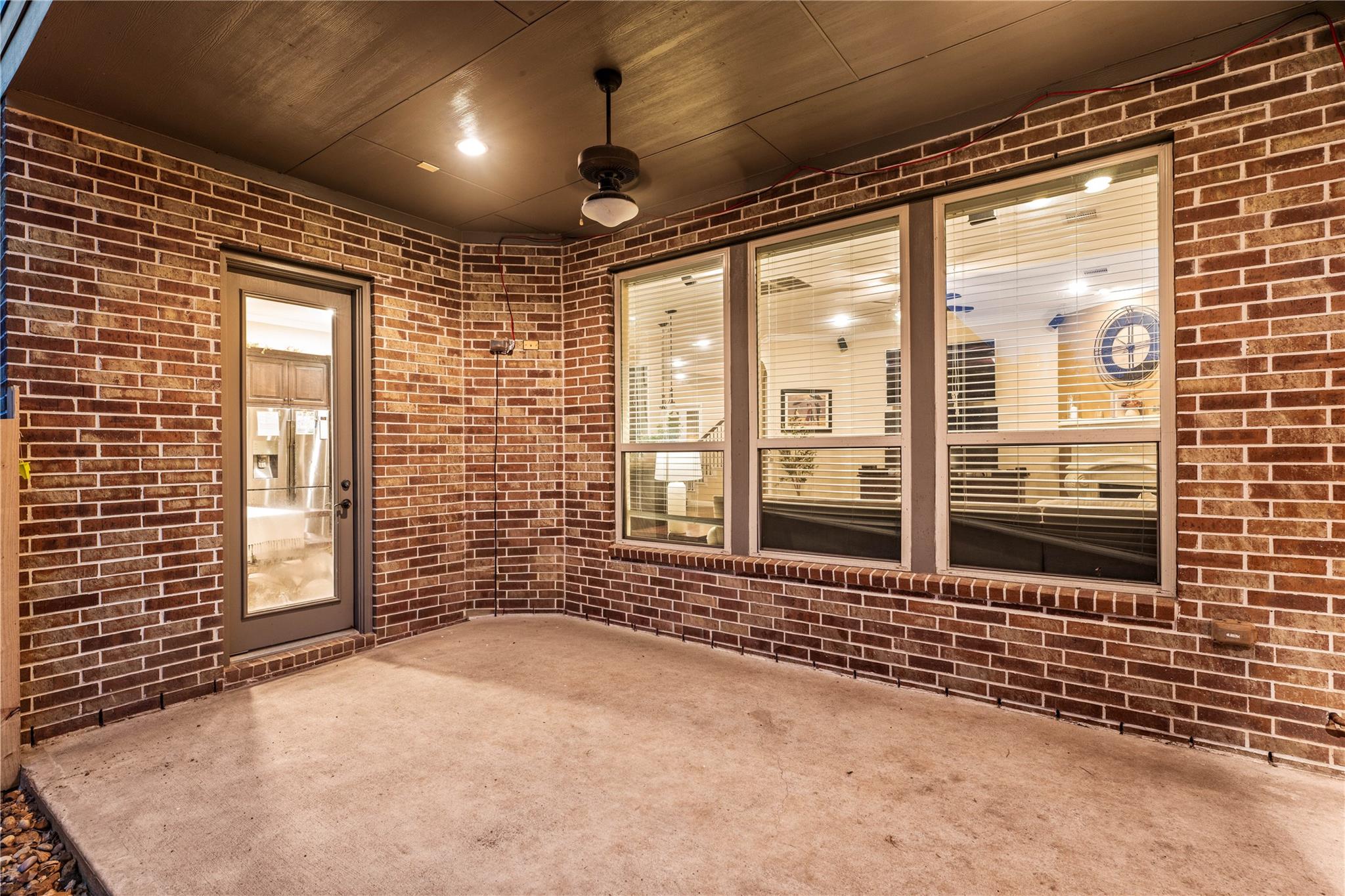 27810 Desert Manor Lane
