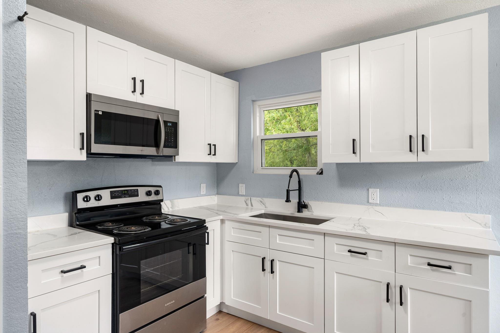 1117 & 1119 1st Ave N