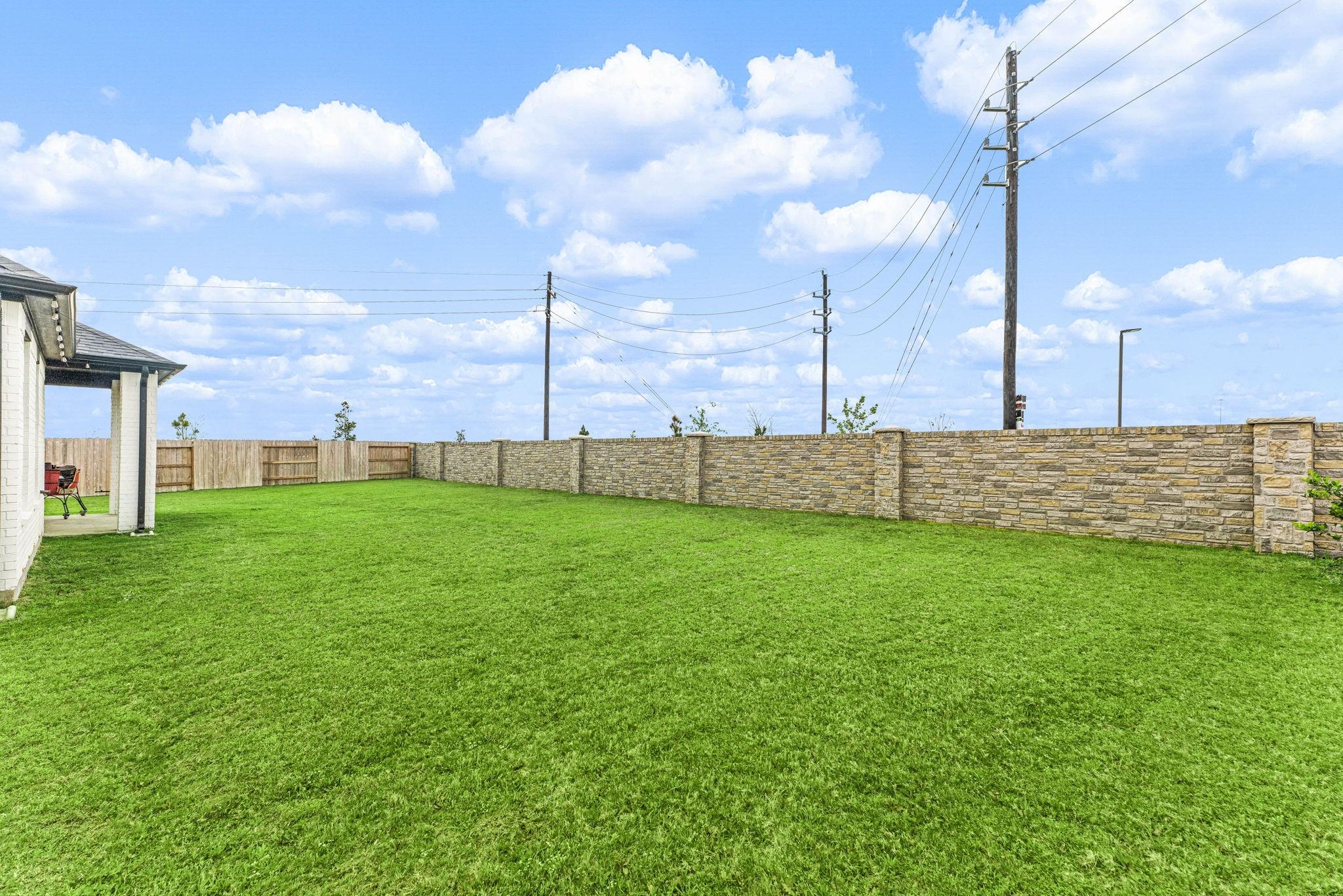 21867 Fitzroy Manor Lane