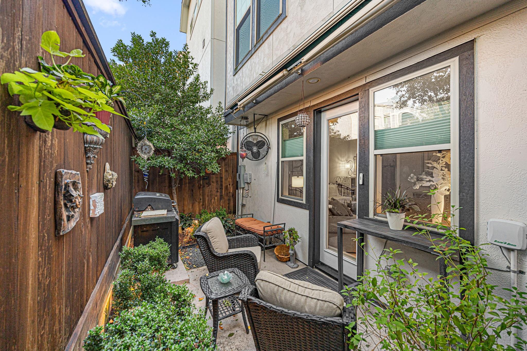 11932 Stirling Row Lane