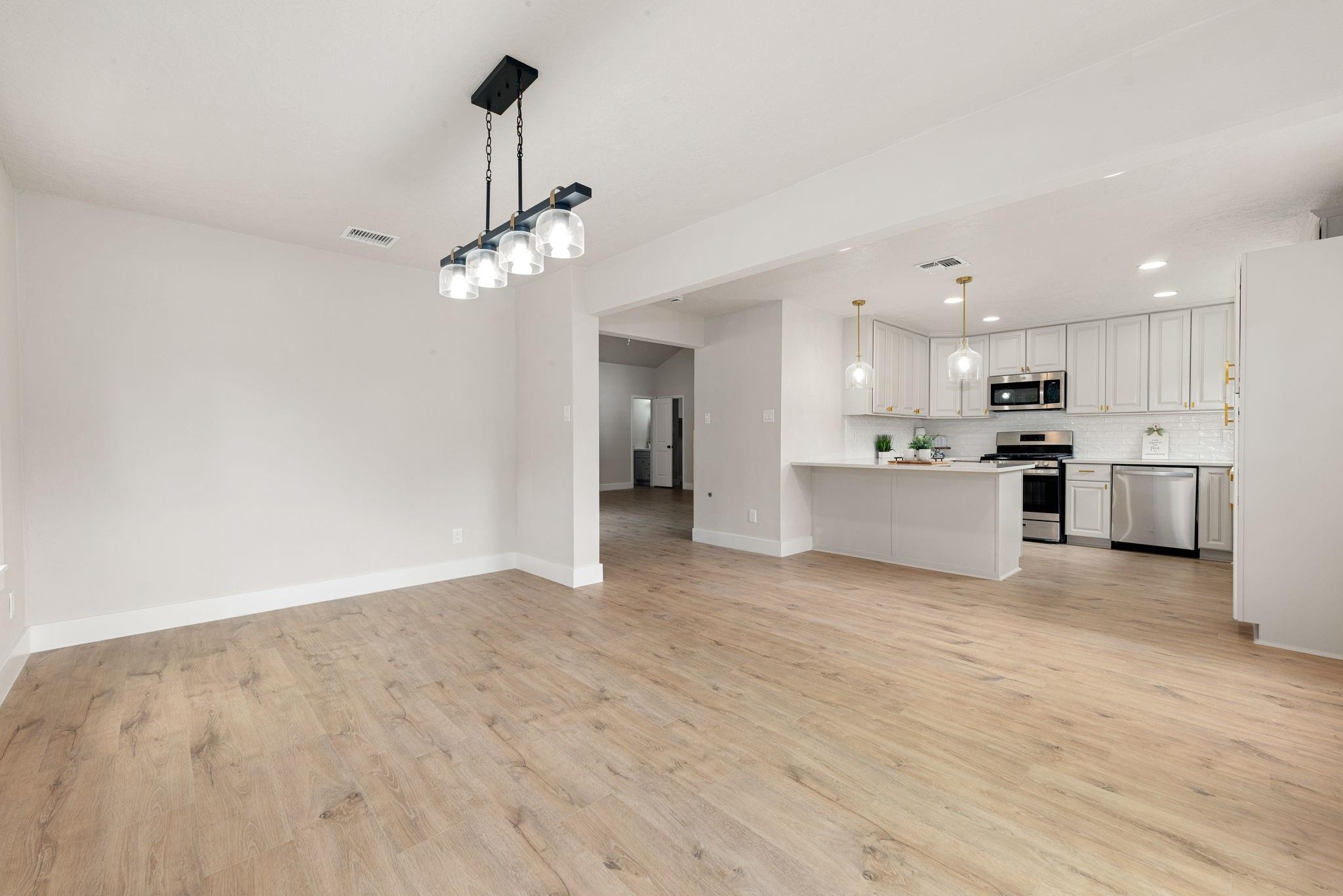 90 W High Oaks Circle