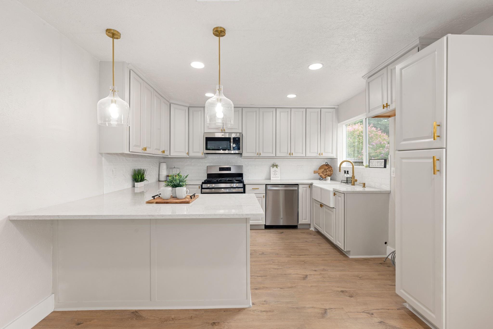 90 W High Oaks Circle