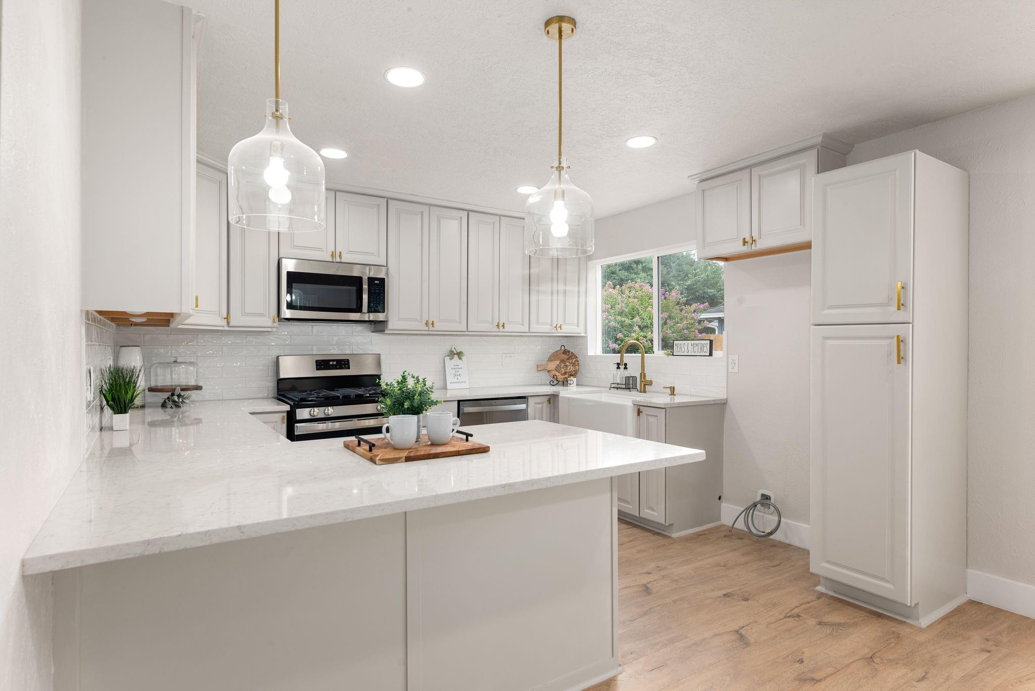 90 W High Oaks Circle