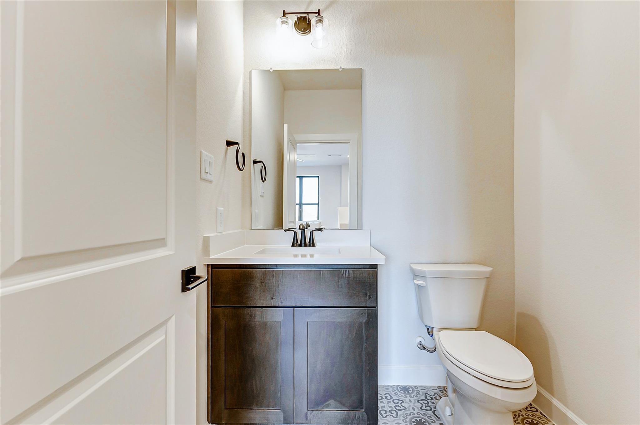 7606 Redwoods Forest Drive