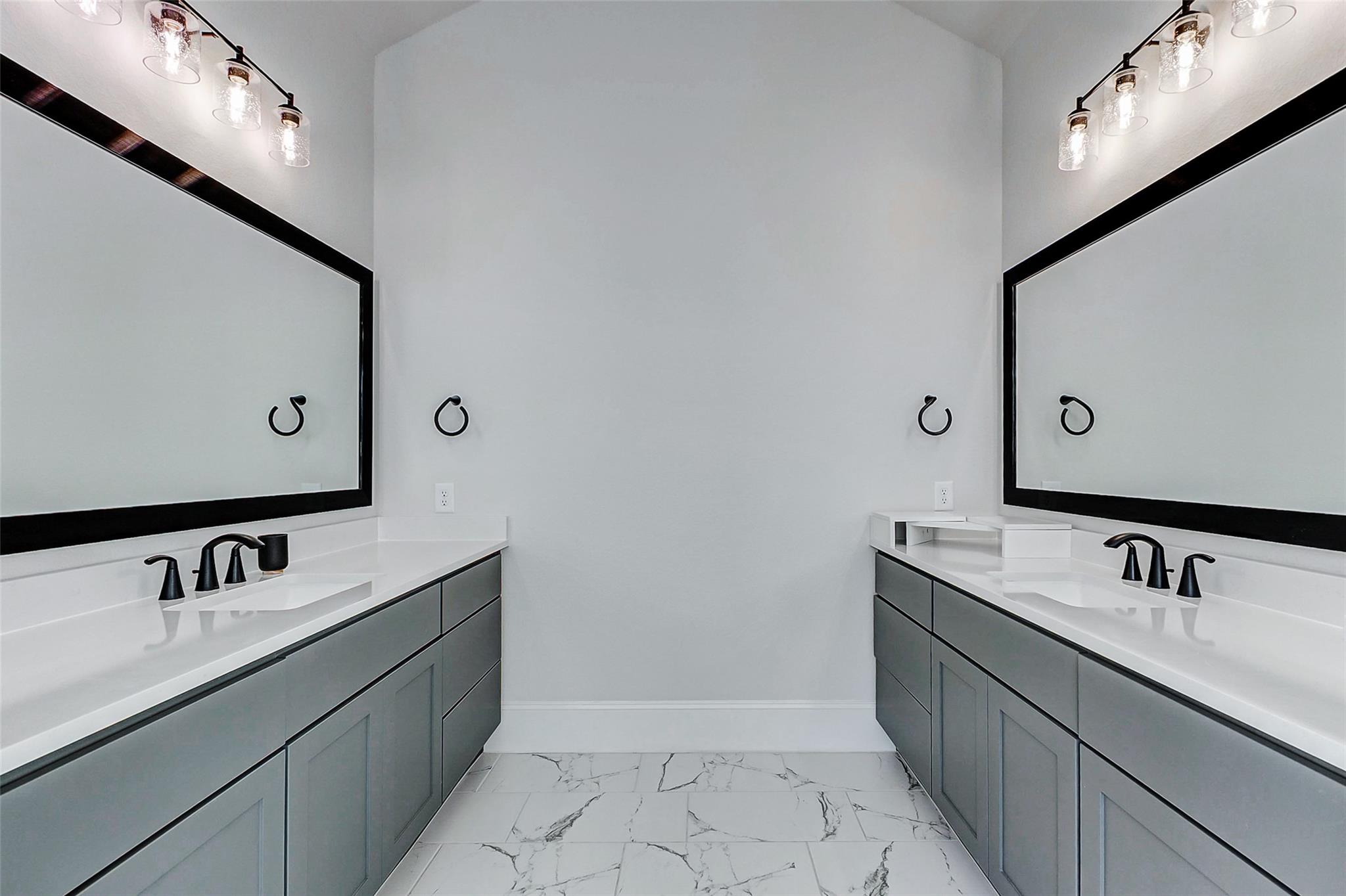 7606 Redwoods Forest Drive