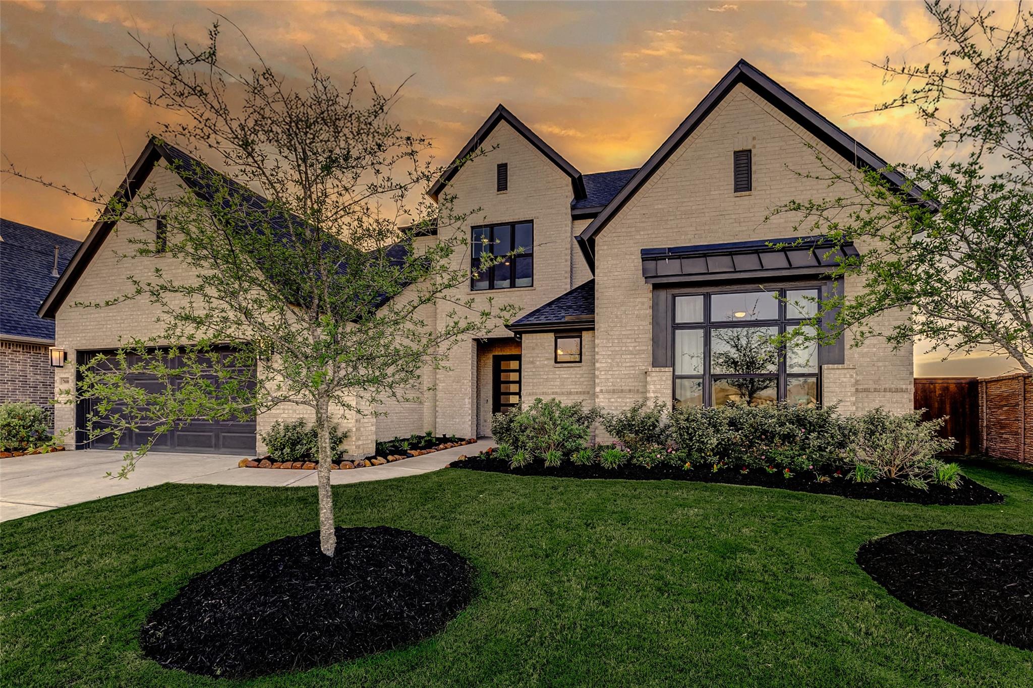 7606 Redwoods Forest Drive