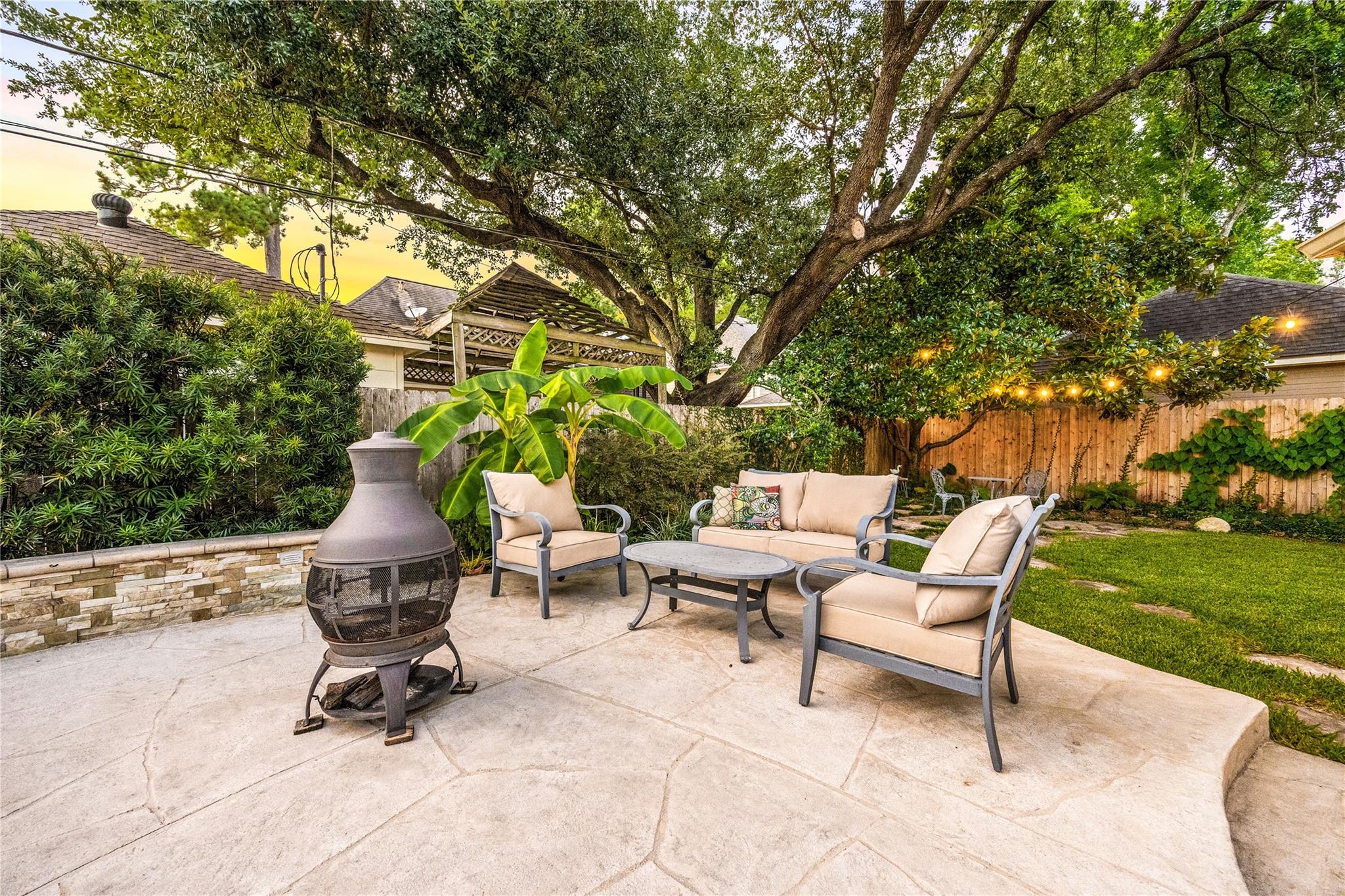 8631 Asprey Court