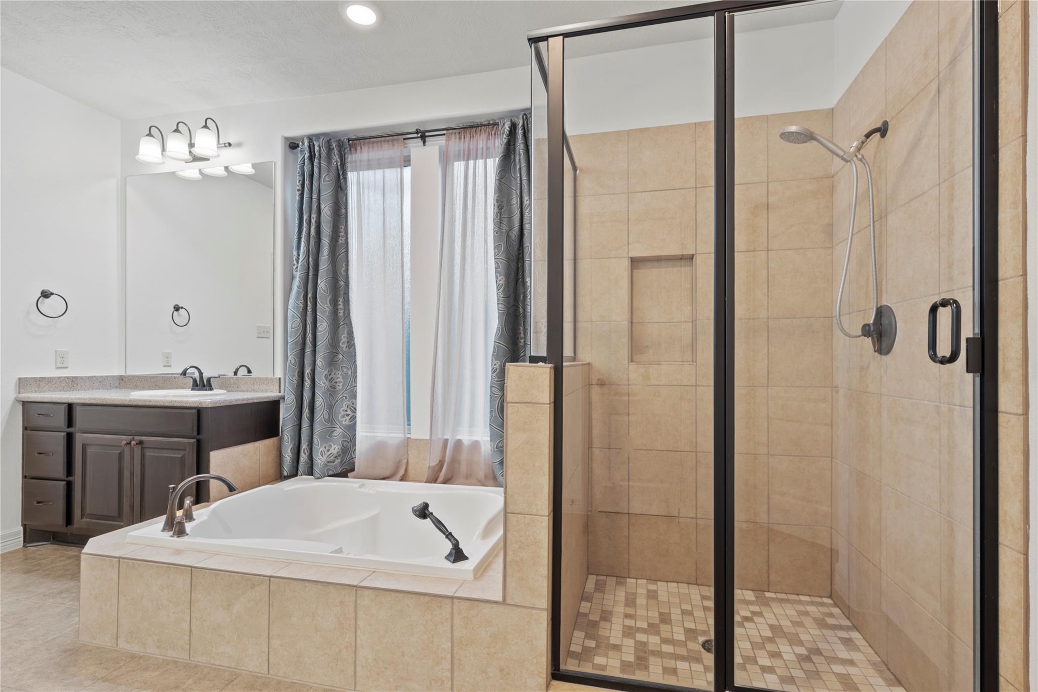 5827 Amherst Farms Lane