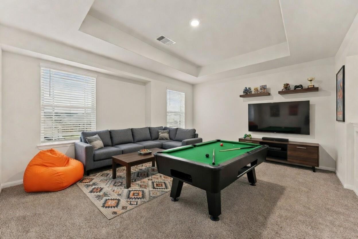 15837 Roberto Clemente Court