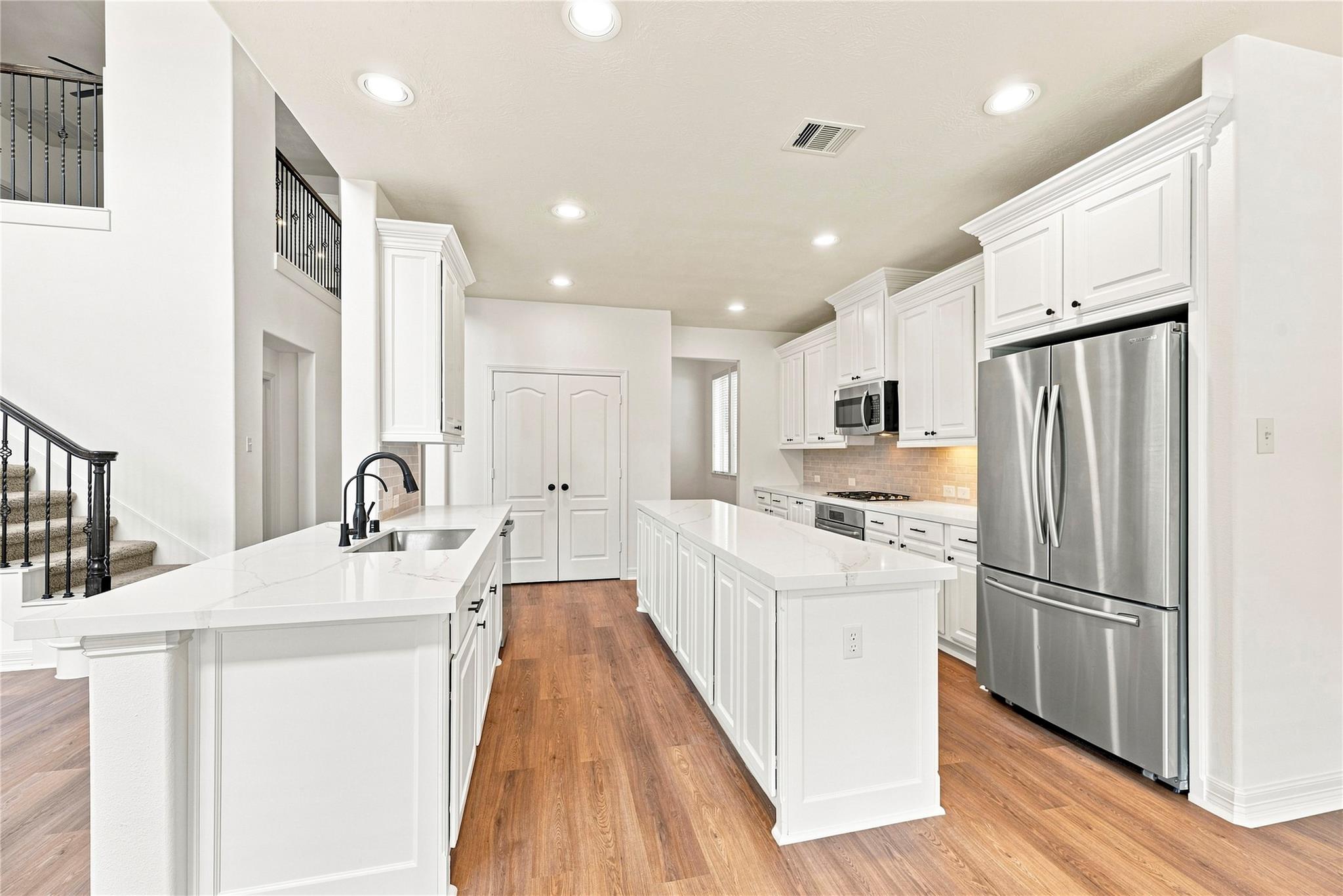 5827 Amherst Farms Lane