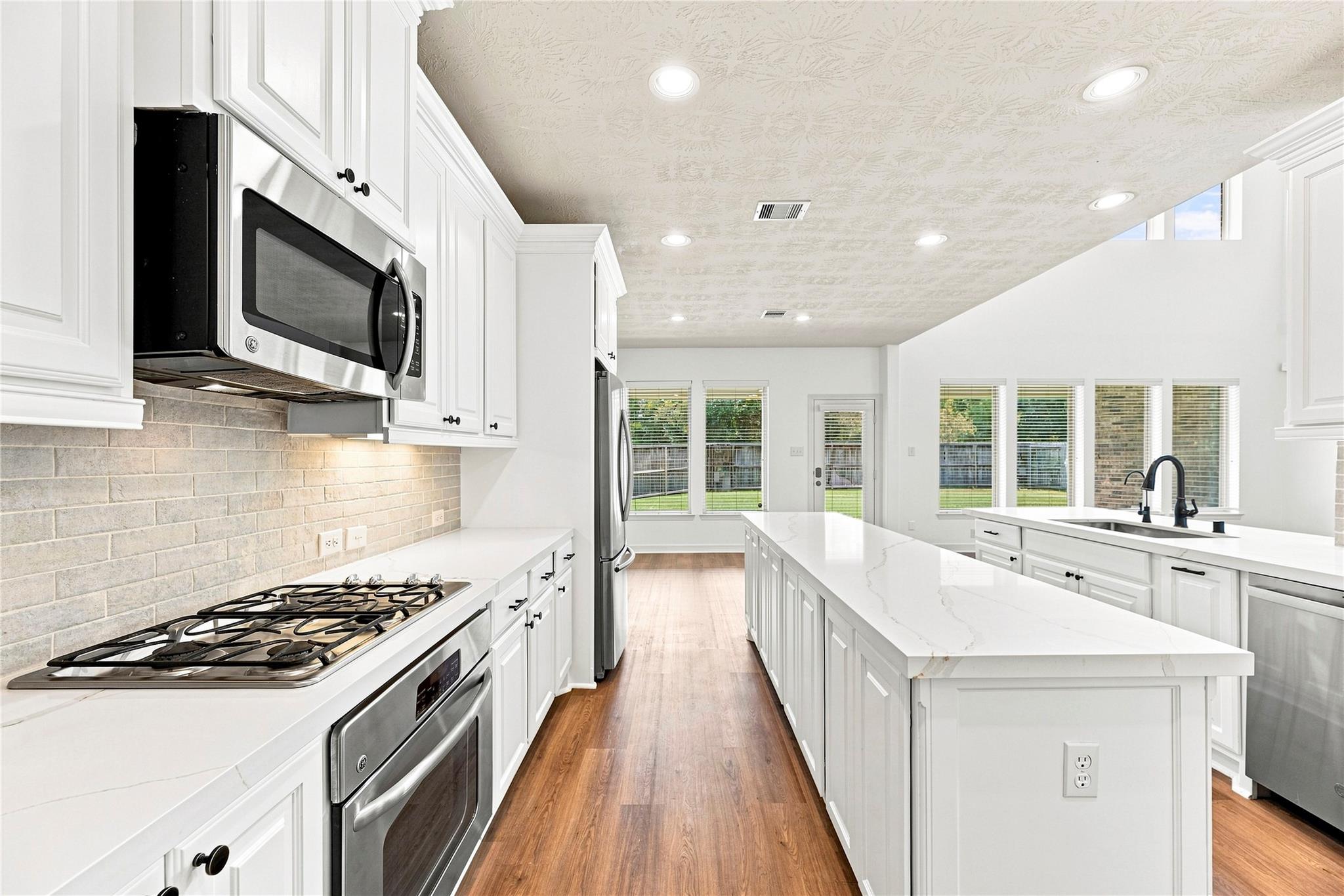 5827 Amherst Farms Lane