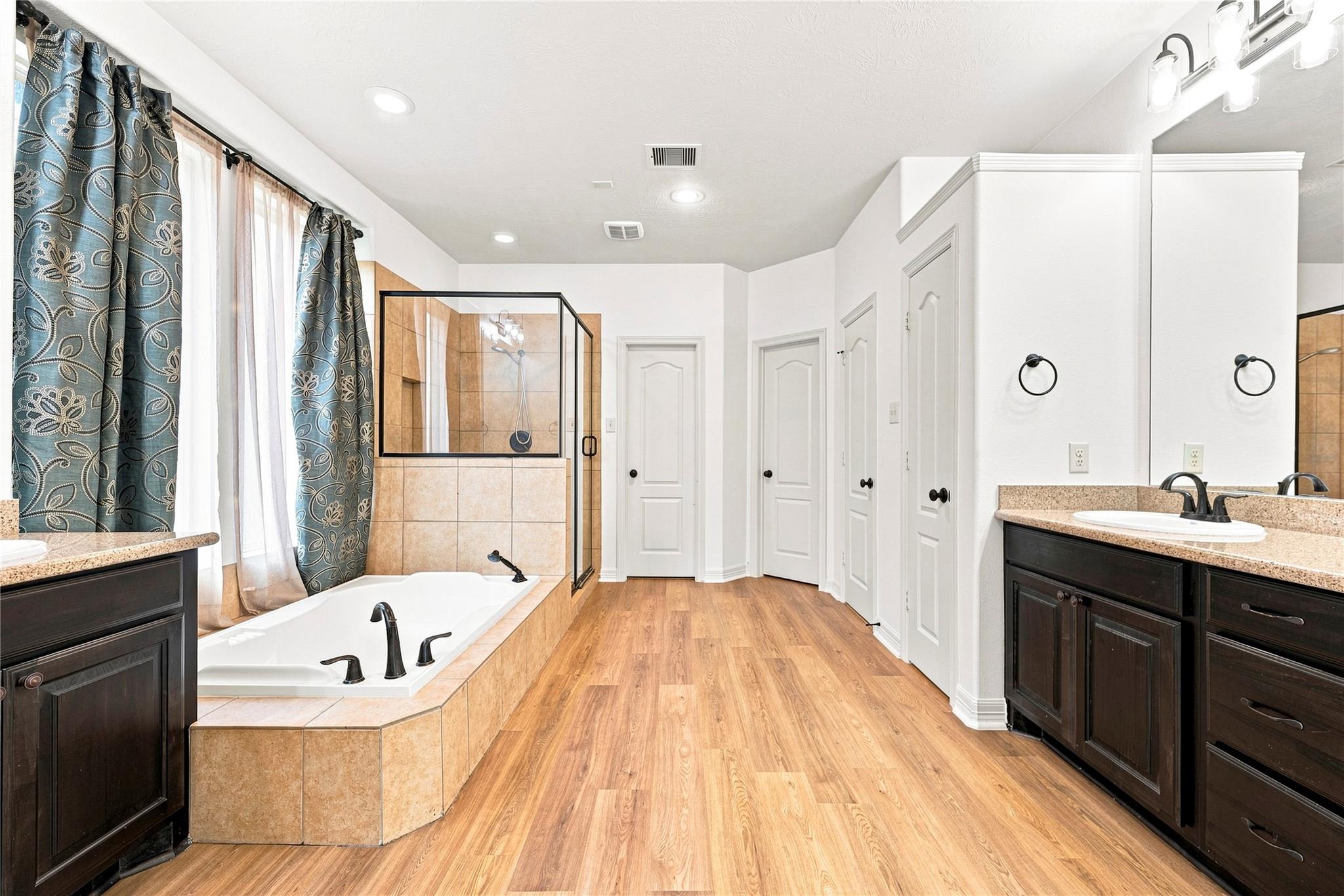 5827 Amherst Farms Lane