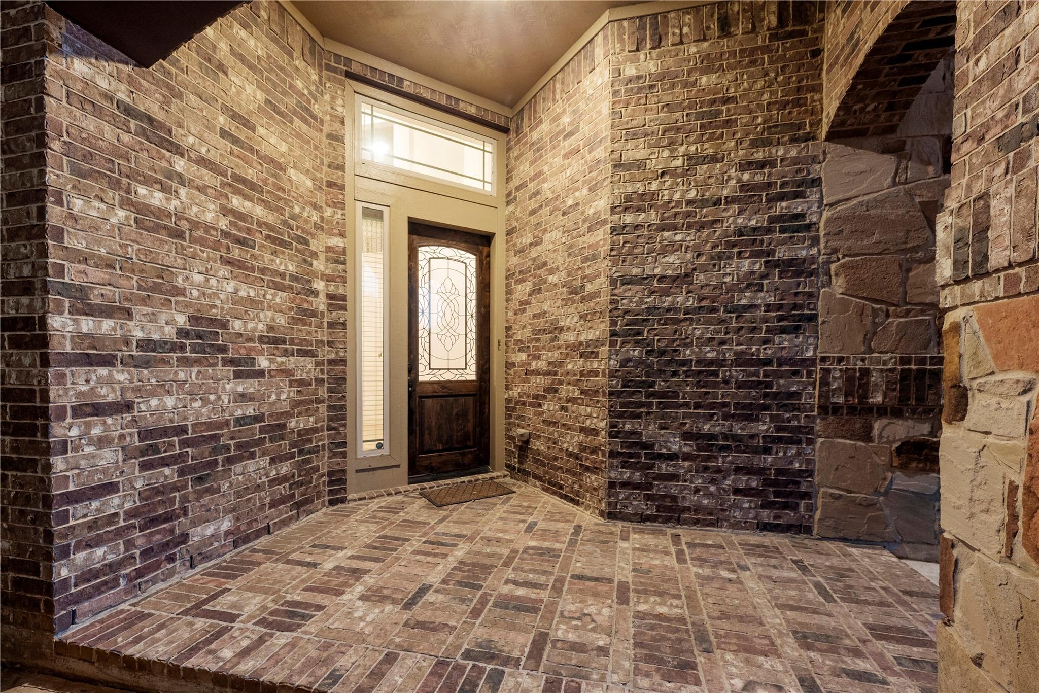 5827 Amherst Farms Lane