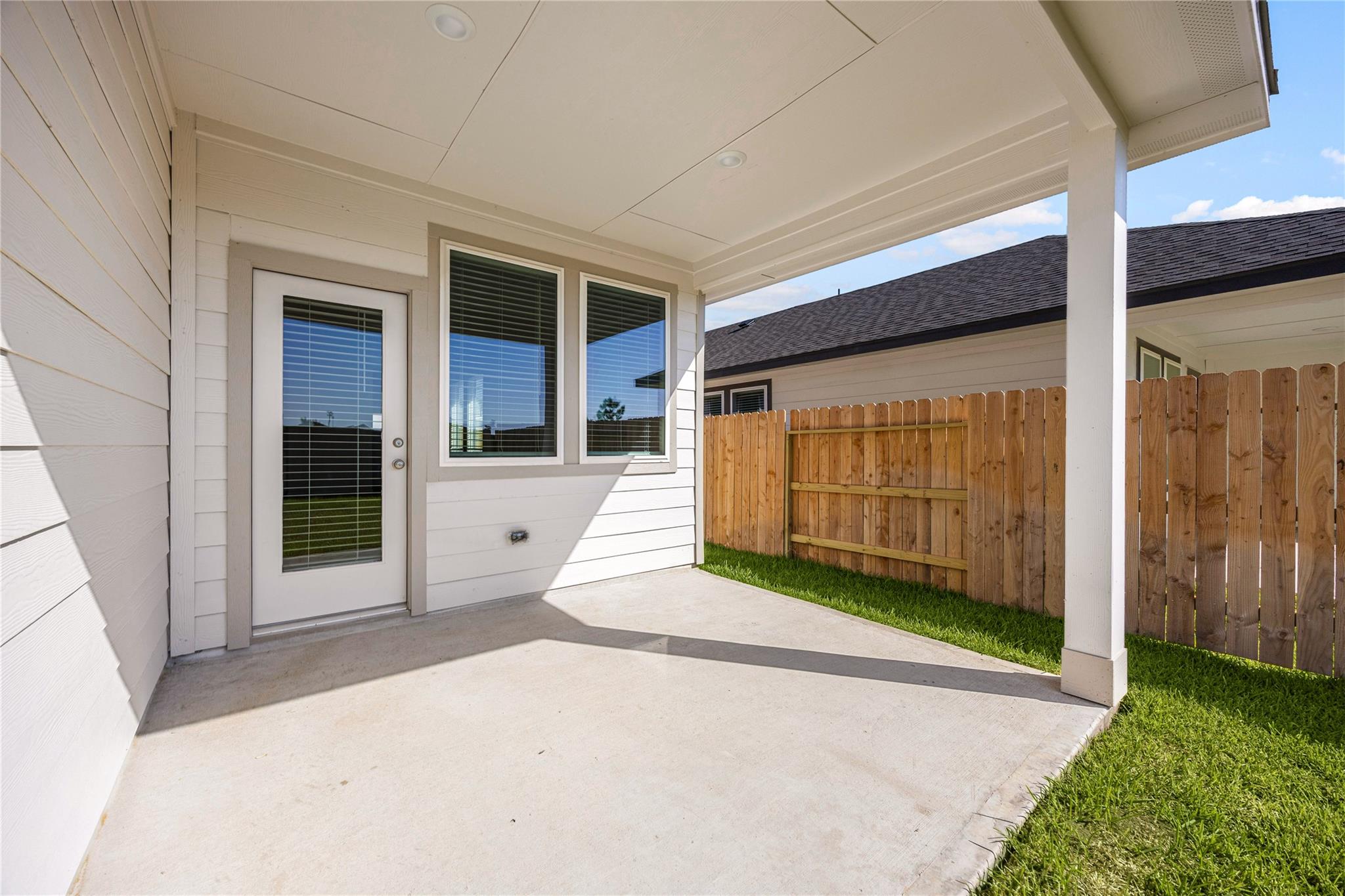 2543 Cactus Ranch Lane, Crosby