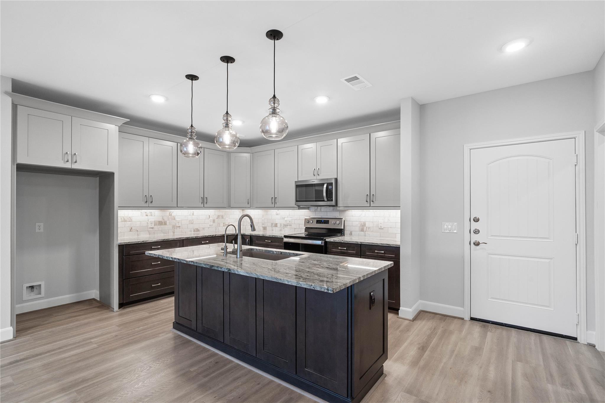 6804 Westview Drive # 3205