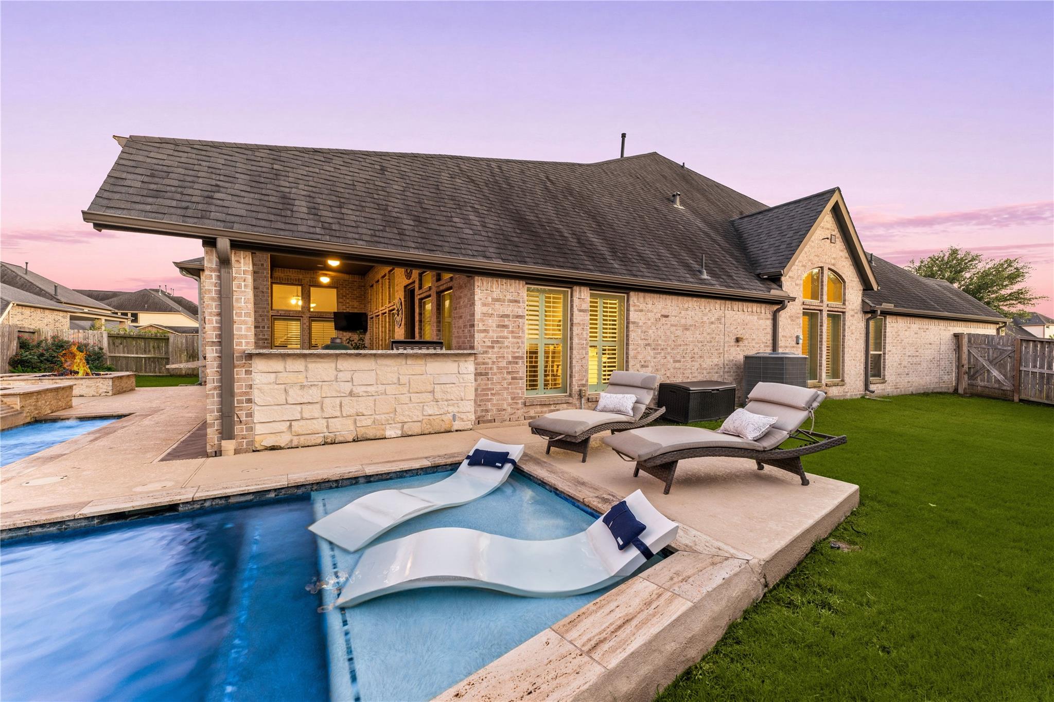 4103 August Light Court