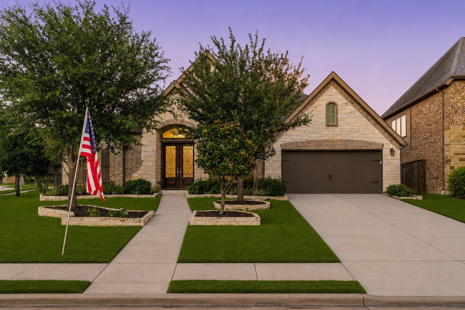 4103 August Light Court