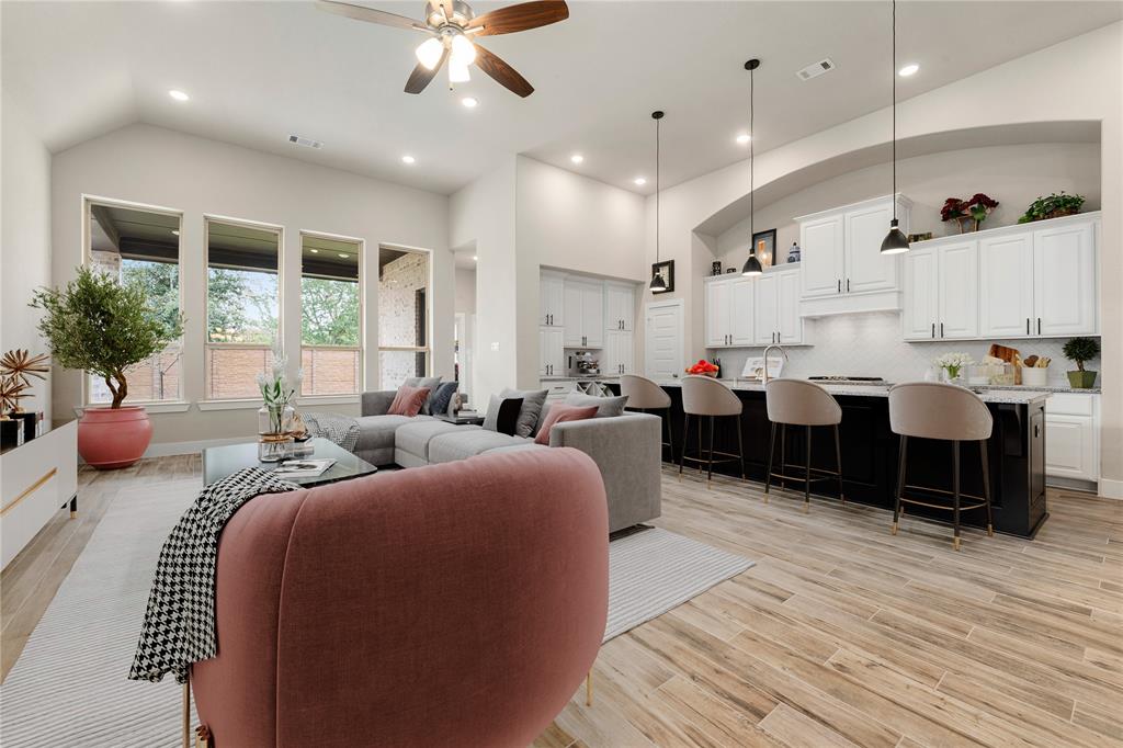 2714 Coastal Trail