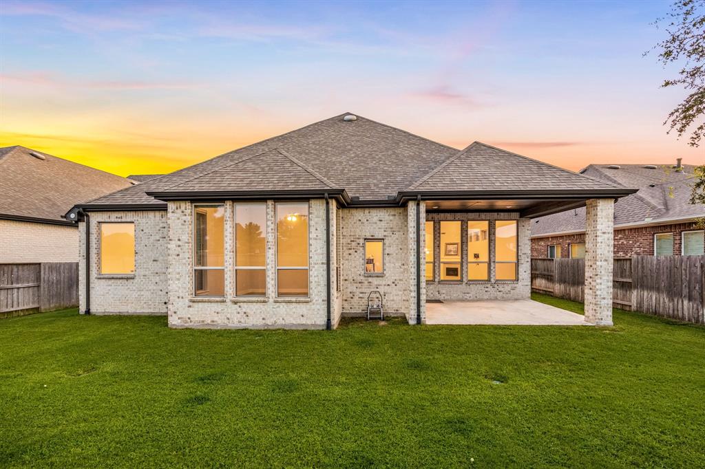 2714 Coastal Trail