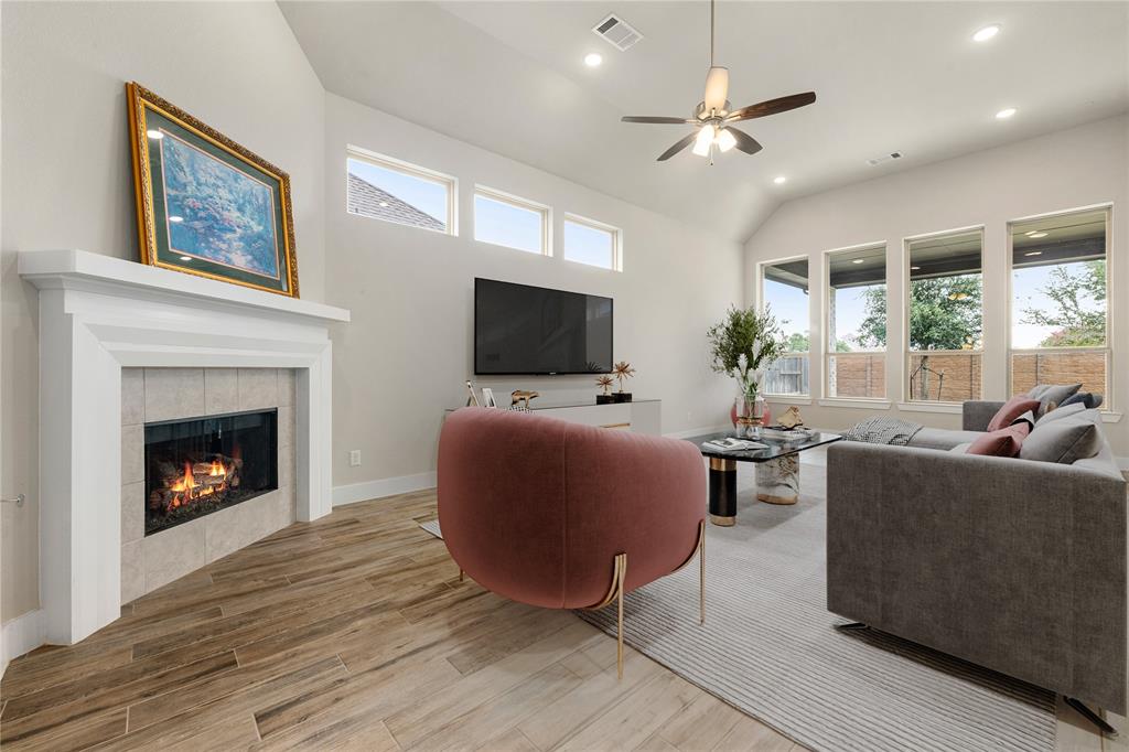 2714 Coastal Trail
