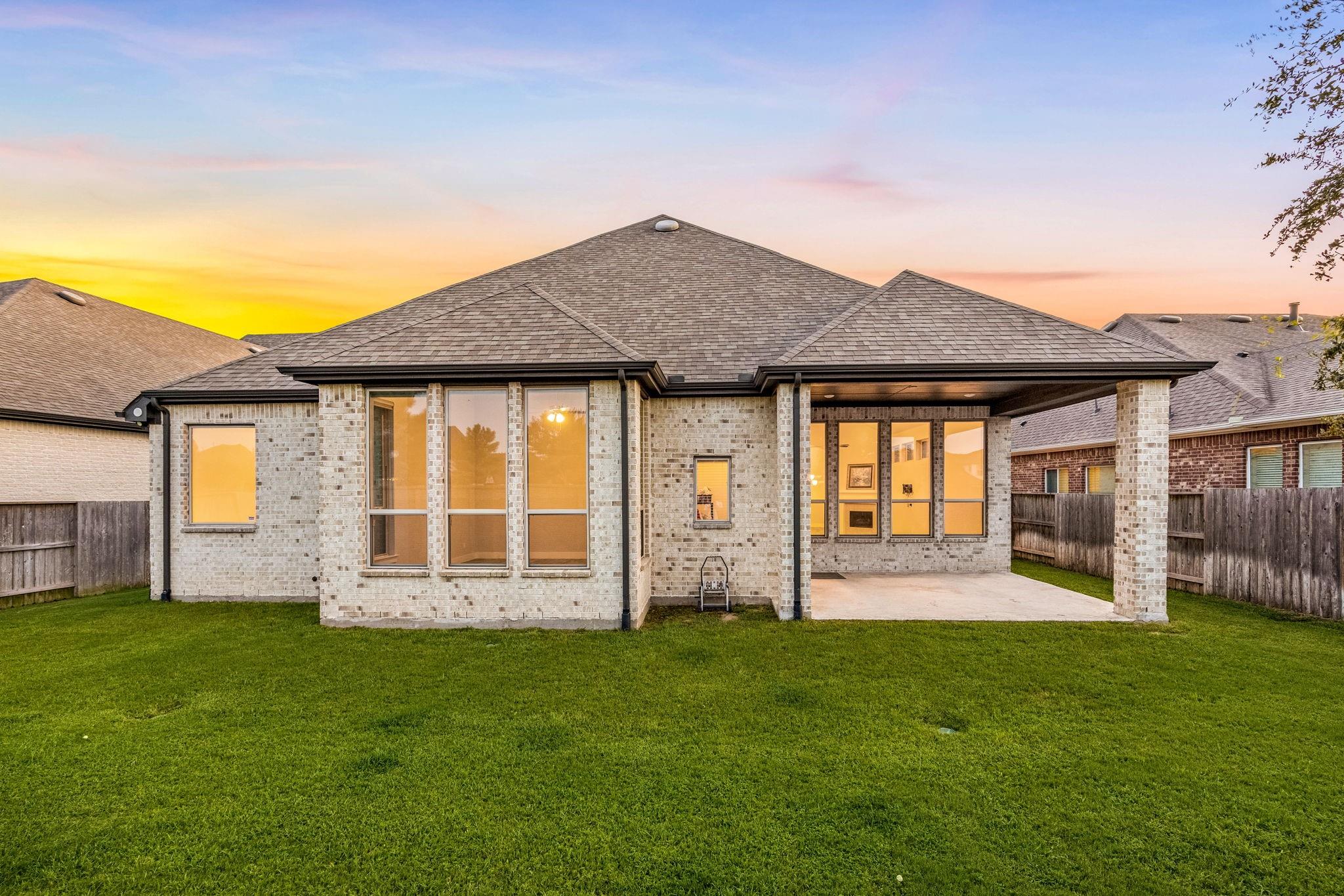 2714 Coastal Trail