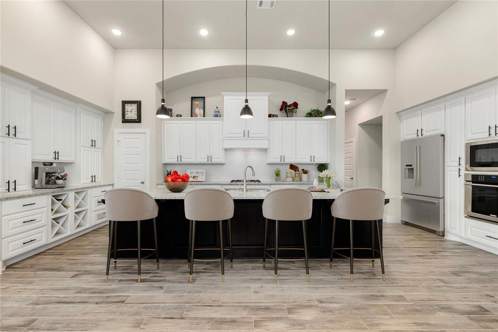 2714 Coastal Trail