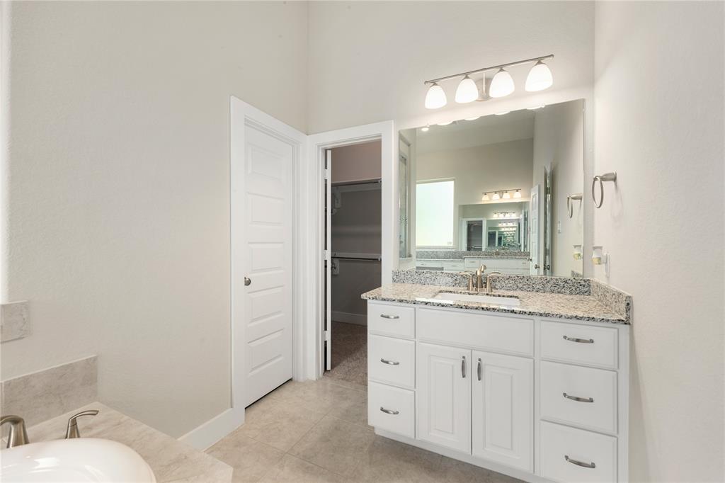 2714 Coastal Trail