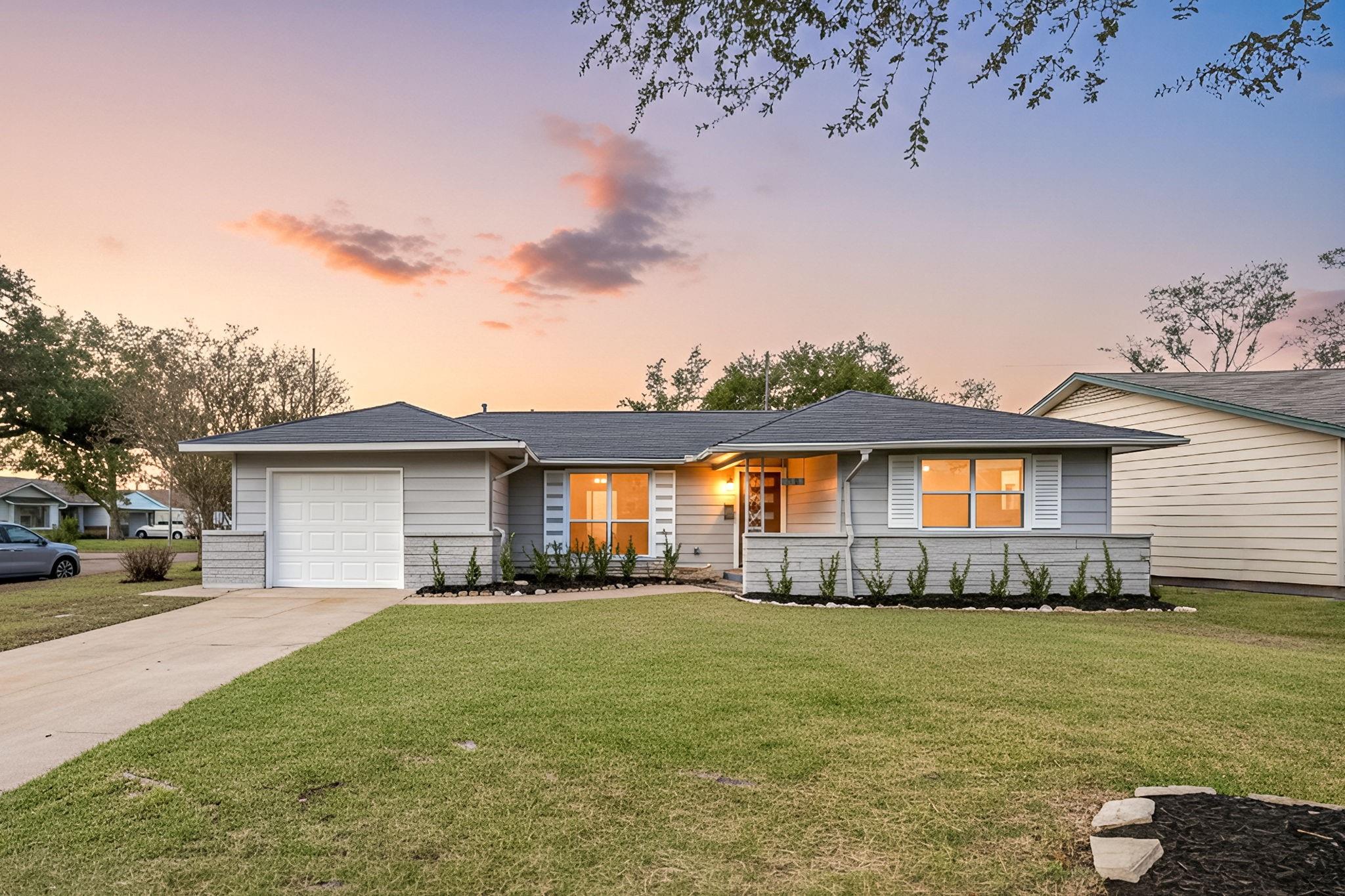 8646 Kempridge Street