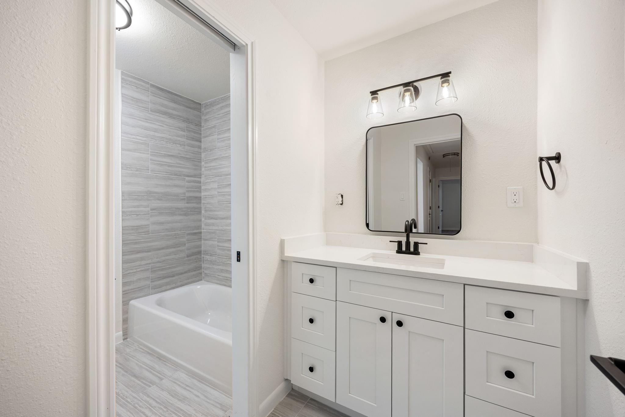 8646 Kempridge Street