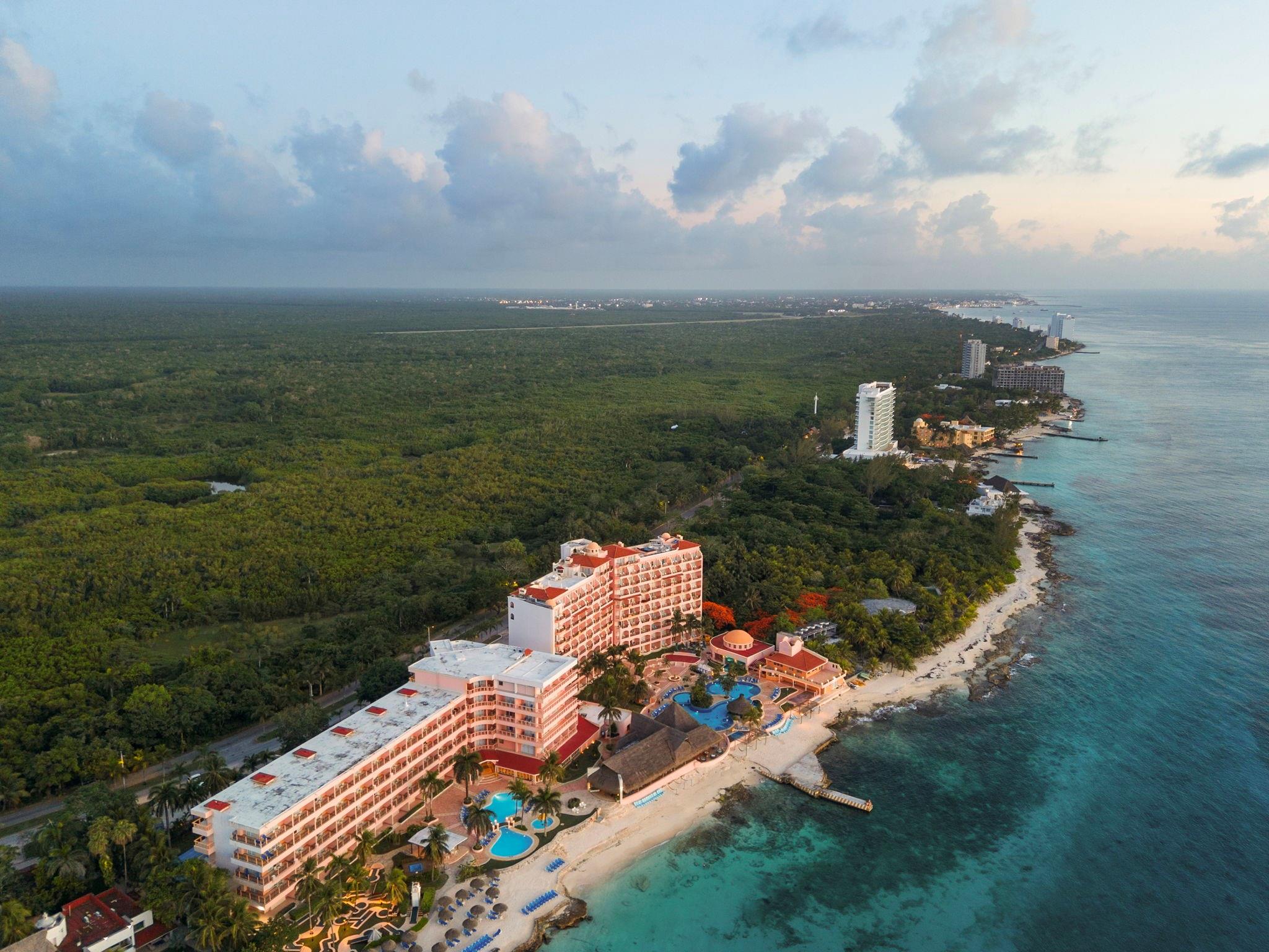 Nort Hotel Zone Kilometer 6 Country Club # 4