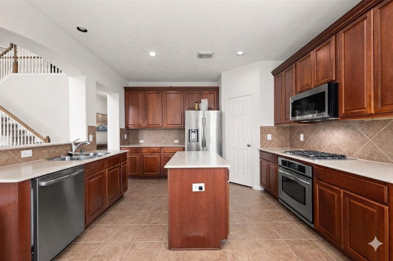 5119 Silver Oak Drive