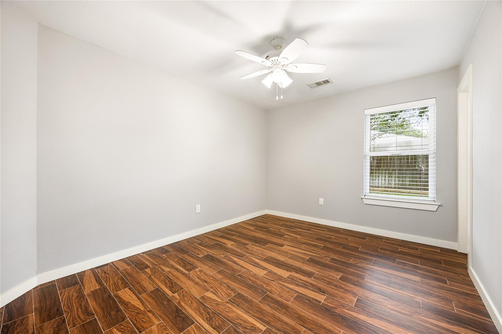 5122 Prairie Creek Drive