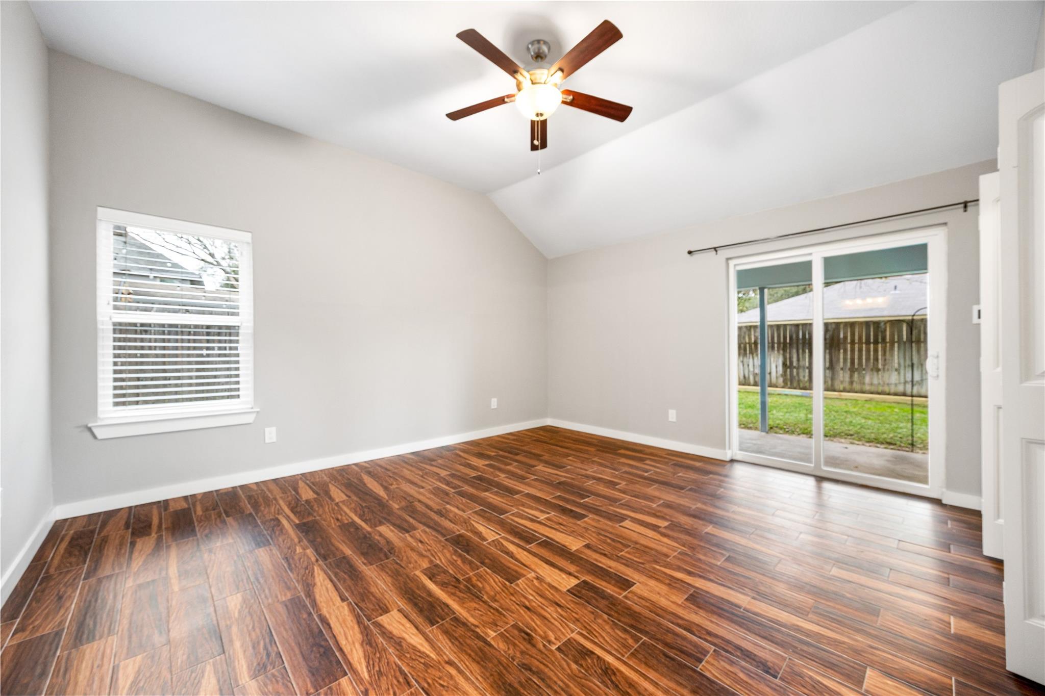 5122 Prairie Creek Drive