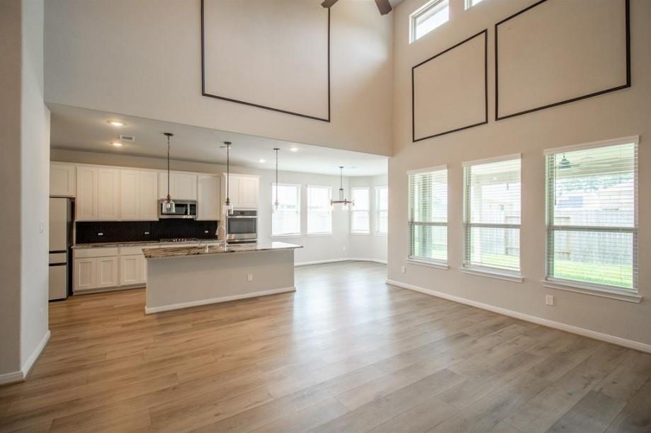 21449 Kings Guild Lane