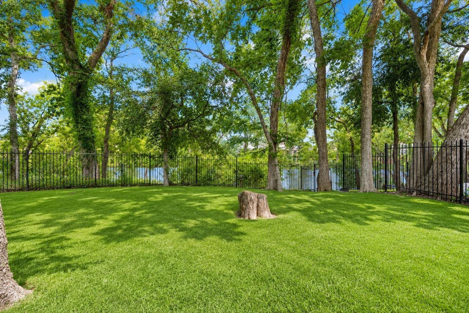 4926 Beekman Drive