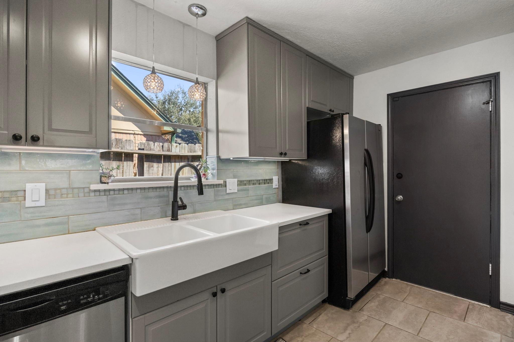 810 Hidden Canyon Road