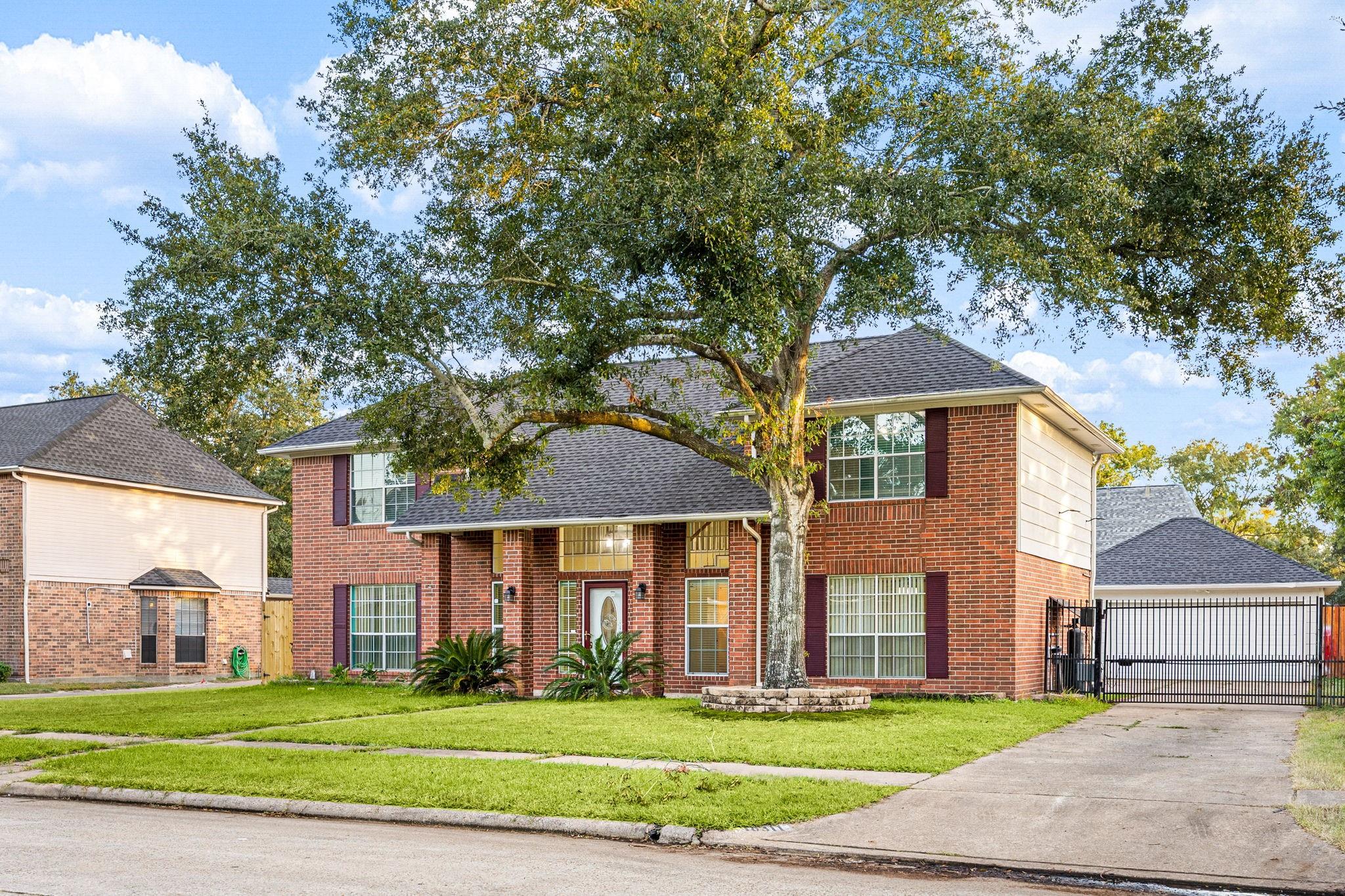 18311 Oak Hampton Drive