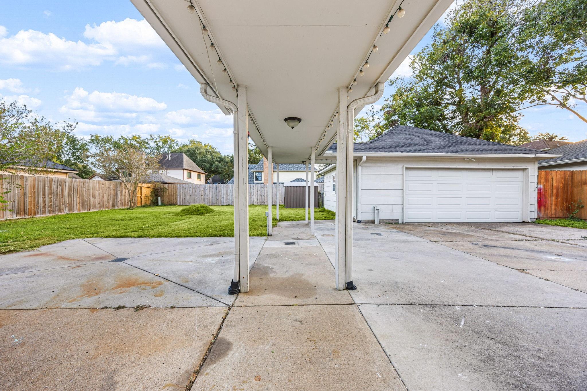 18311 Oak Hampton Drive