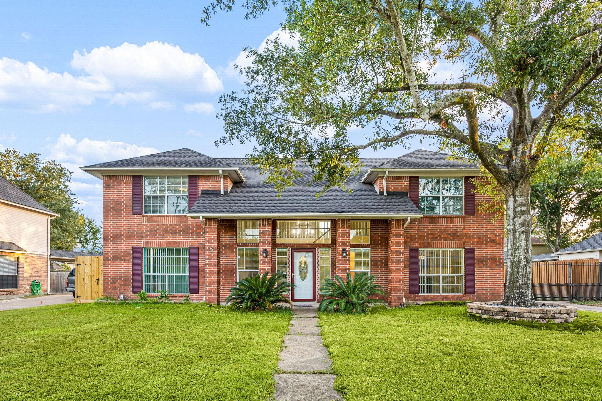 18311 Oak Hampton Drive