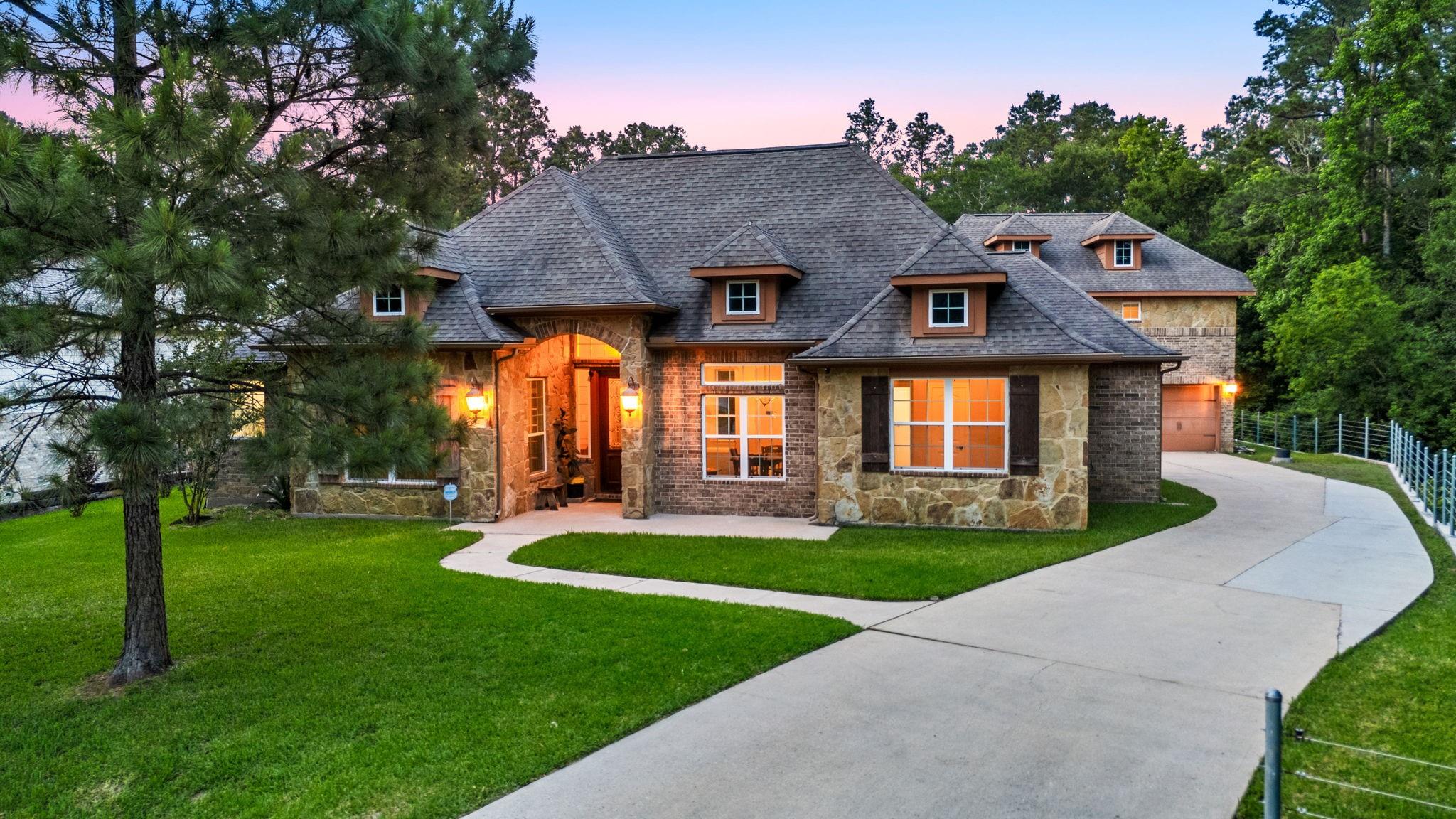 42 Brookefield Circle