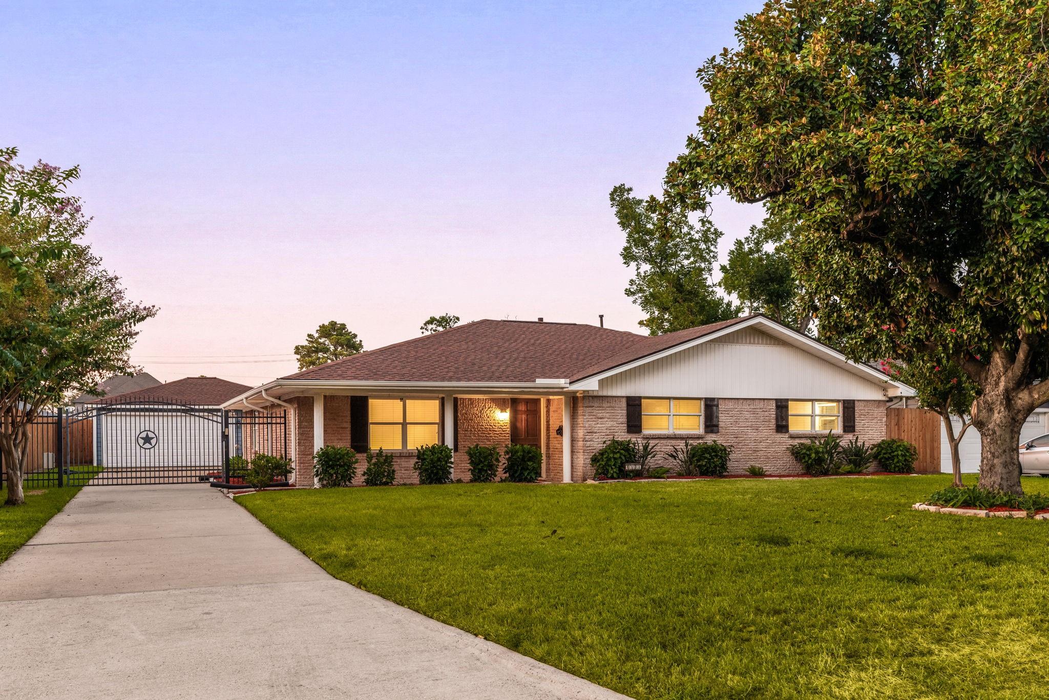 4508 Randwick Drive