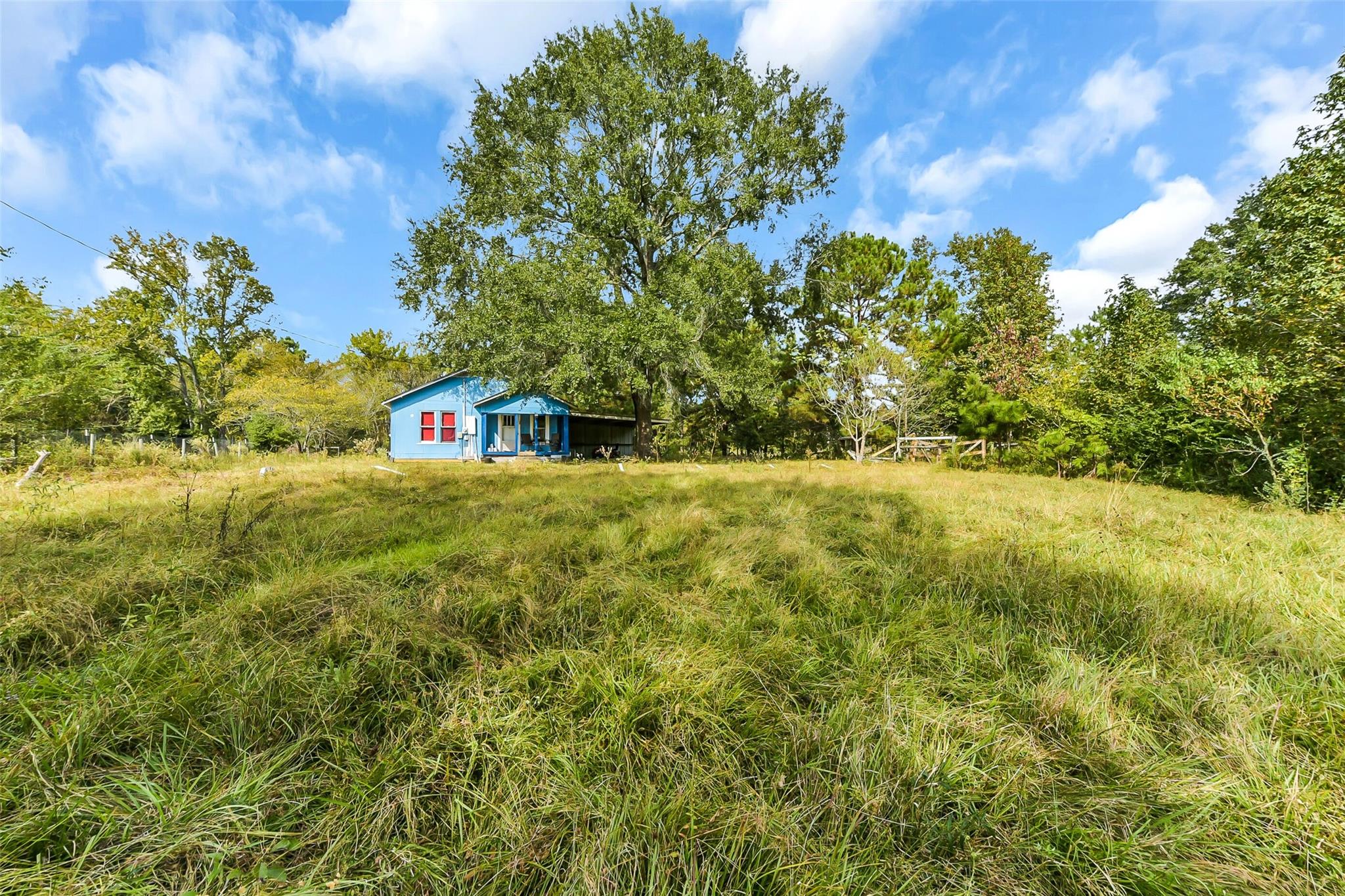 761 Longhorn Drive E