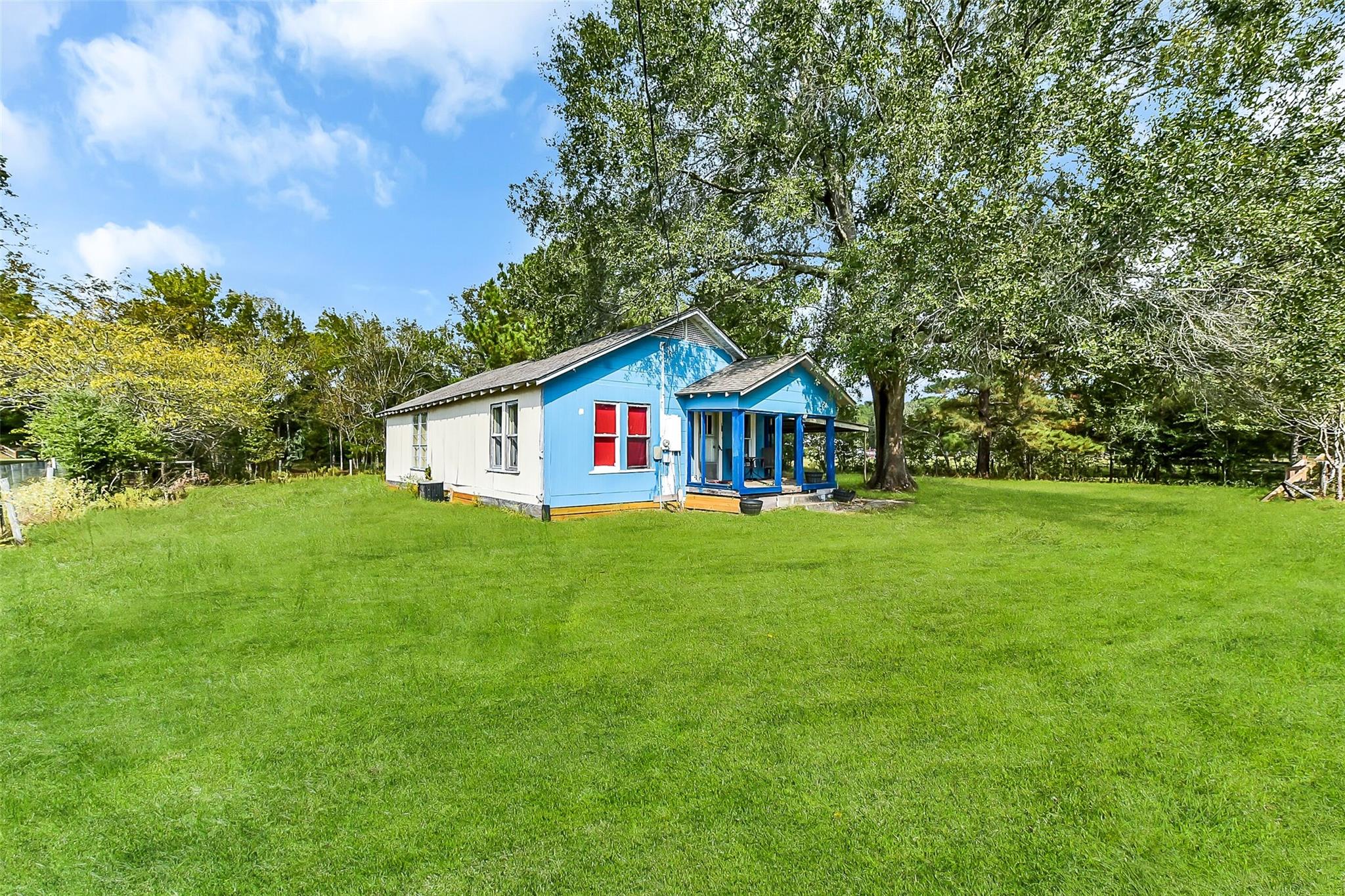 761 Longhorn Drive E