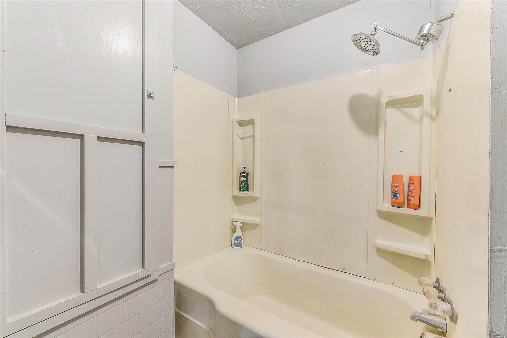 761 Longhorn Drive E