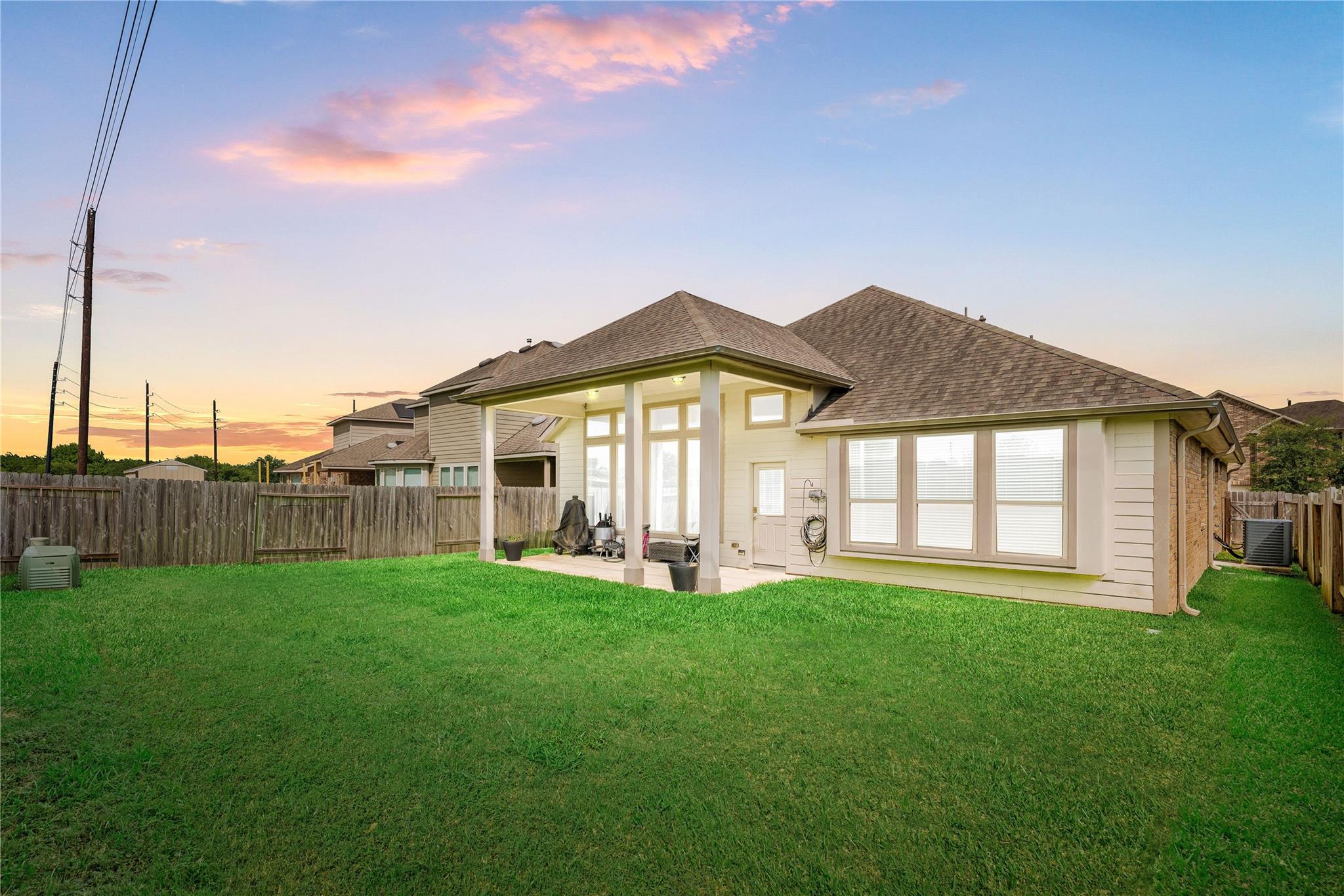 5343 Baroness Lane