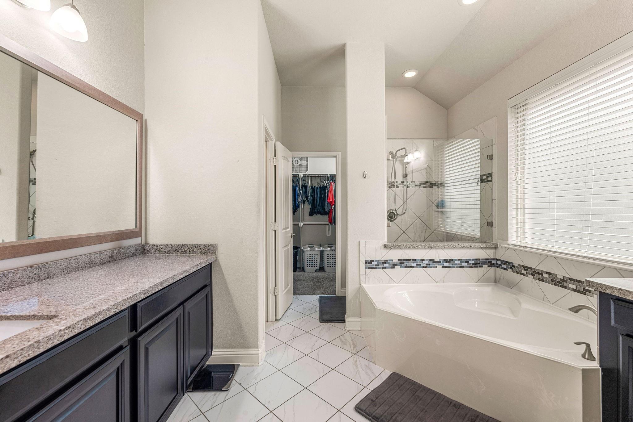 5343 Baroness Lane