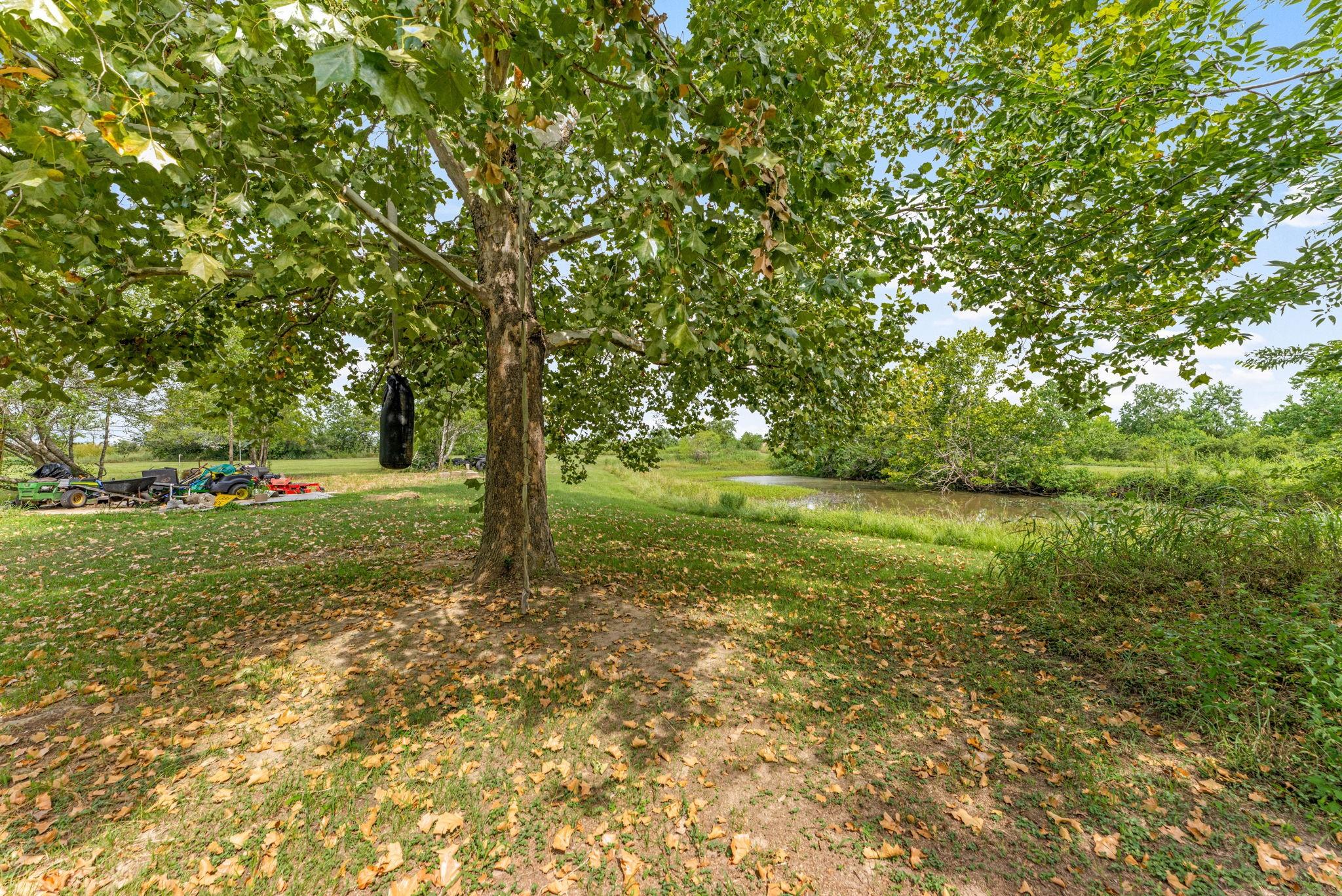 5944 Noel Lane