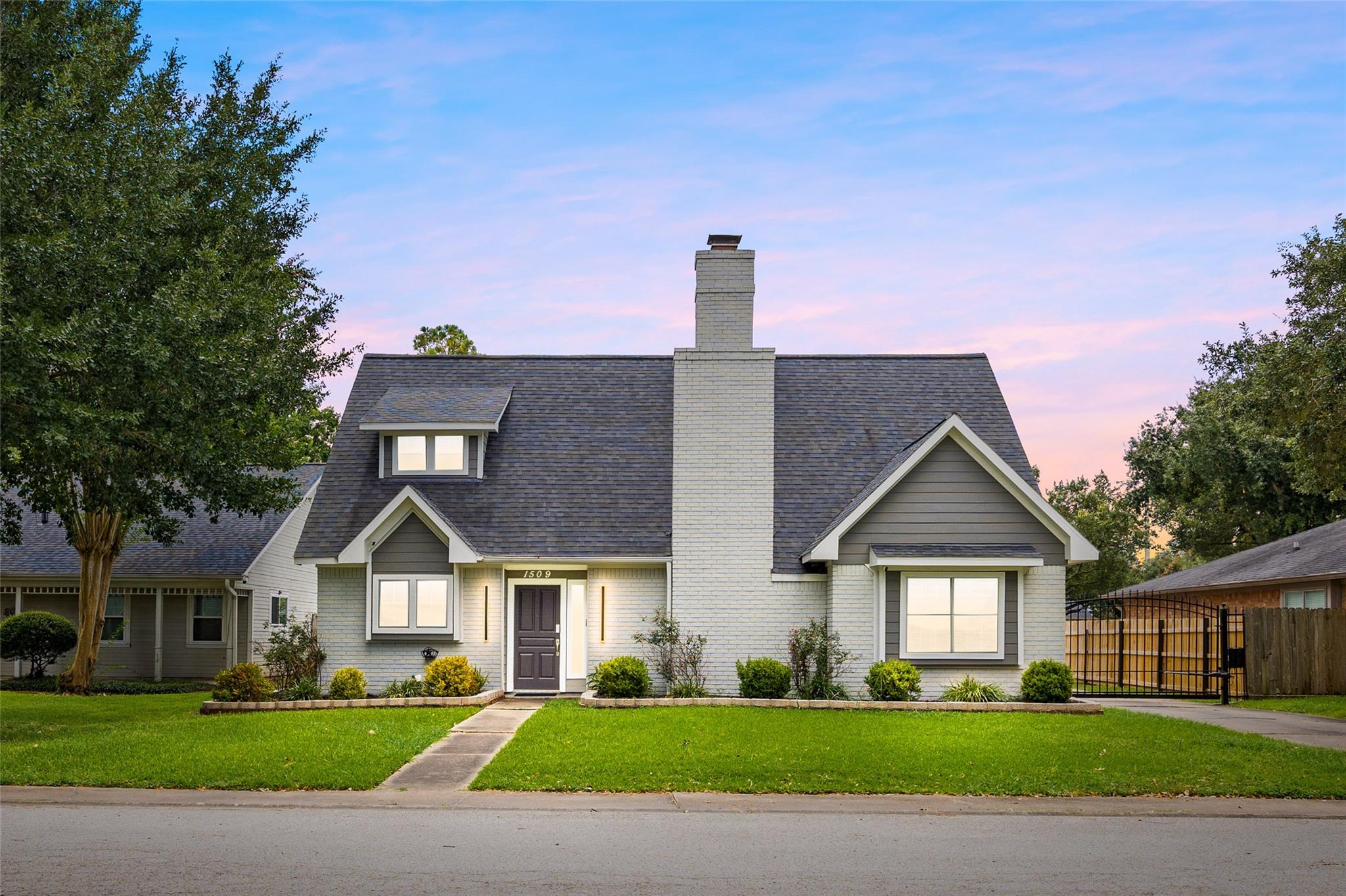 1509 Chestnut Lane