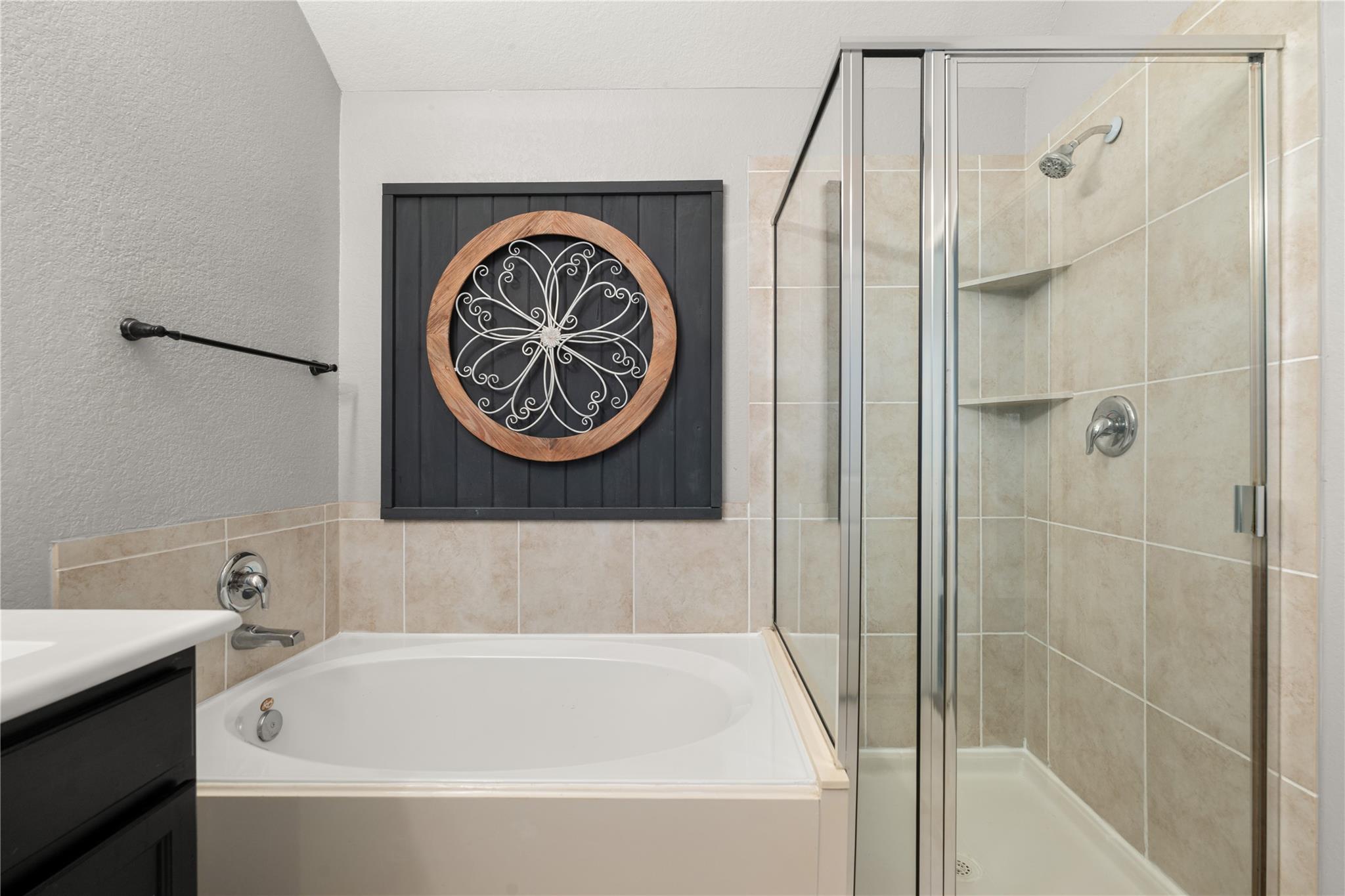 3059 Hawthorne Glen Lane